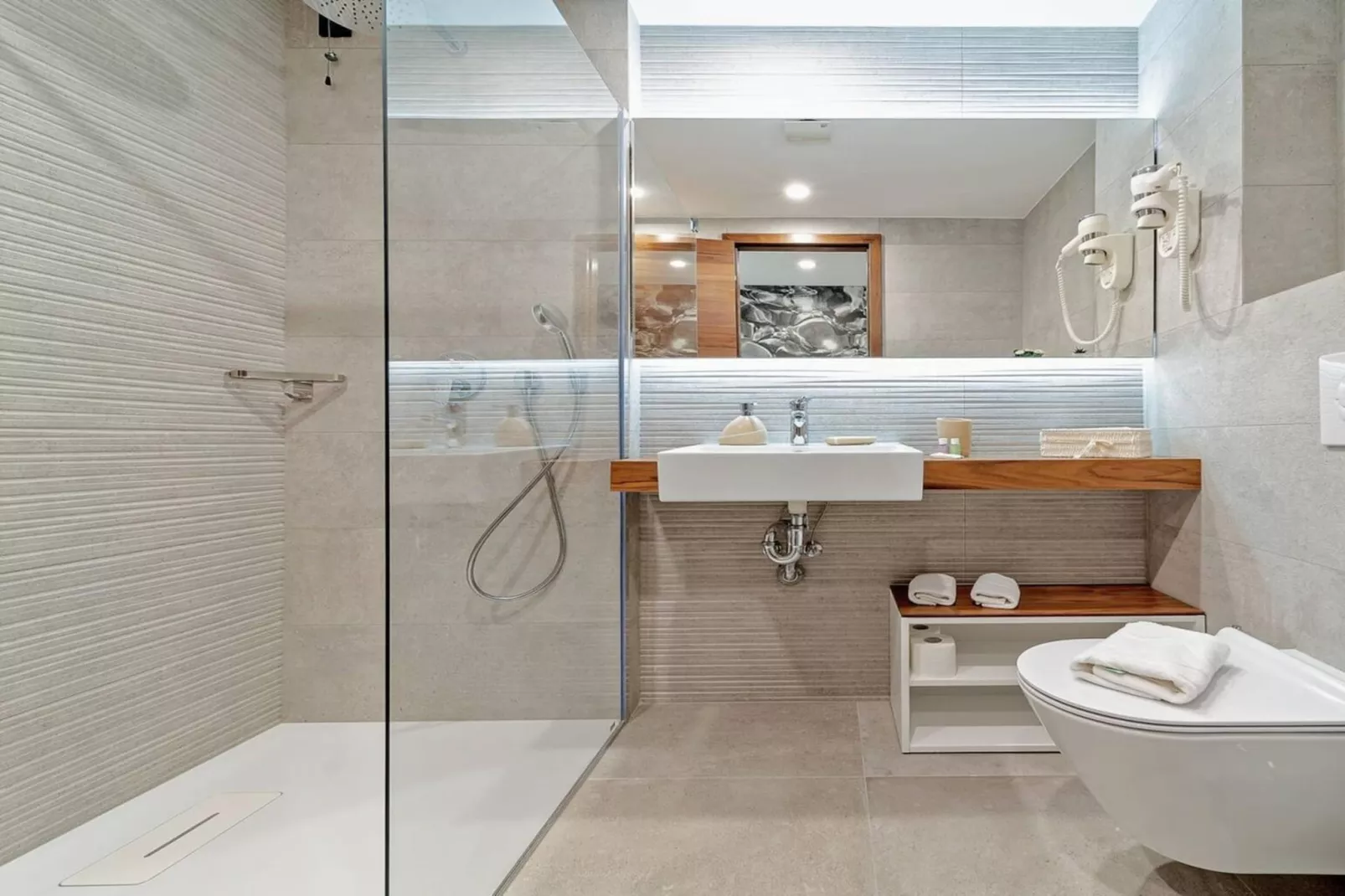 Luxury Villa Delight II – Promajna, Heated Pool - Badkamer