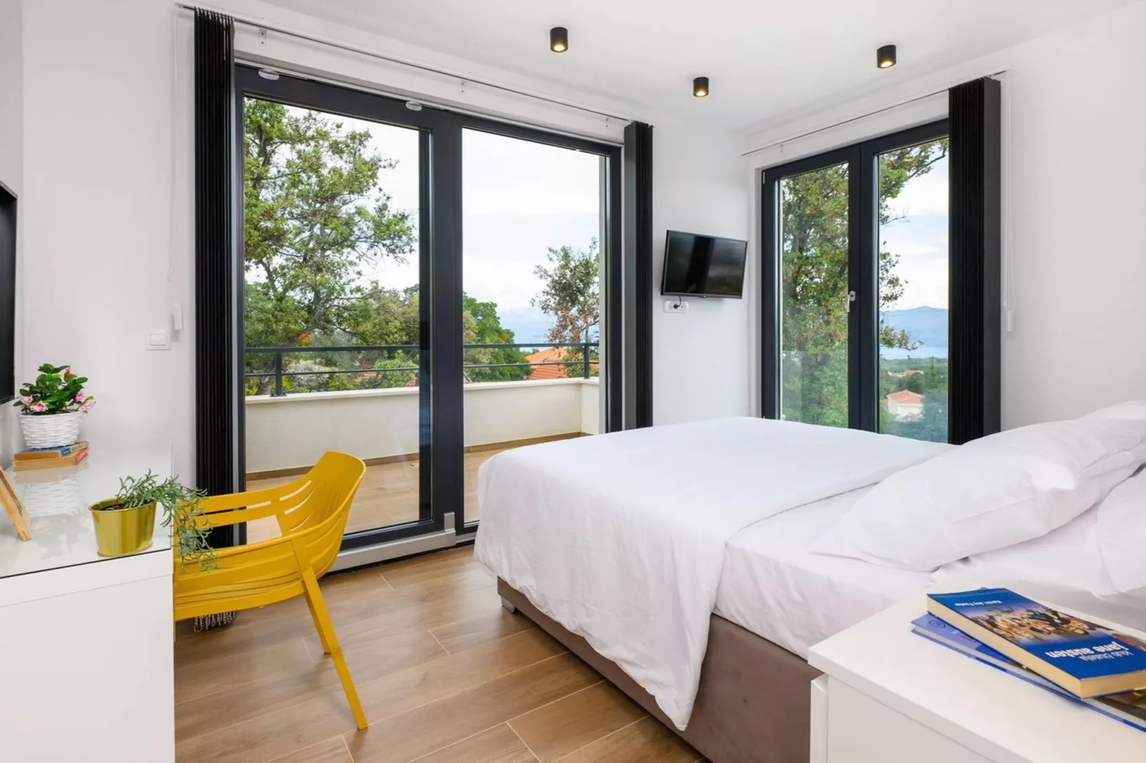 Luxury Villa Soleia Skrip with Private Pool - Slaapkamer