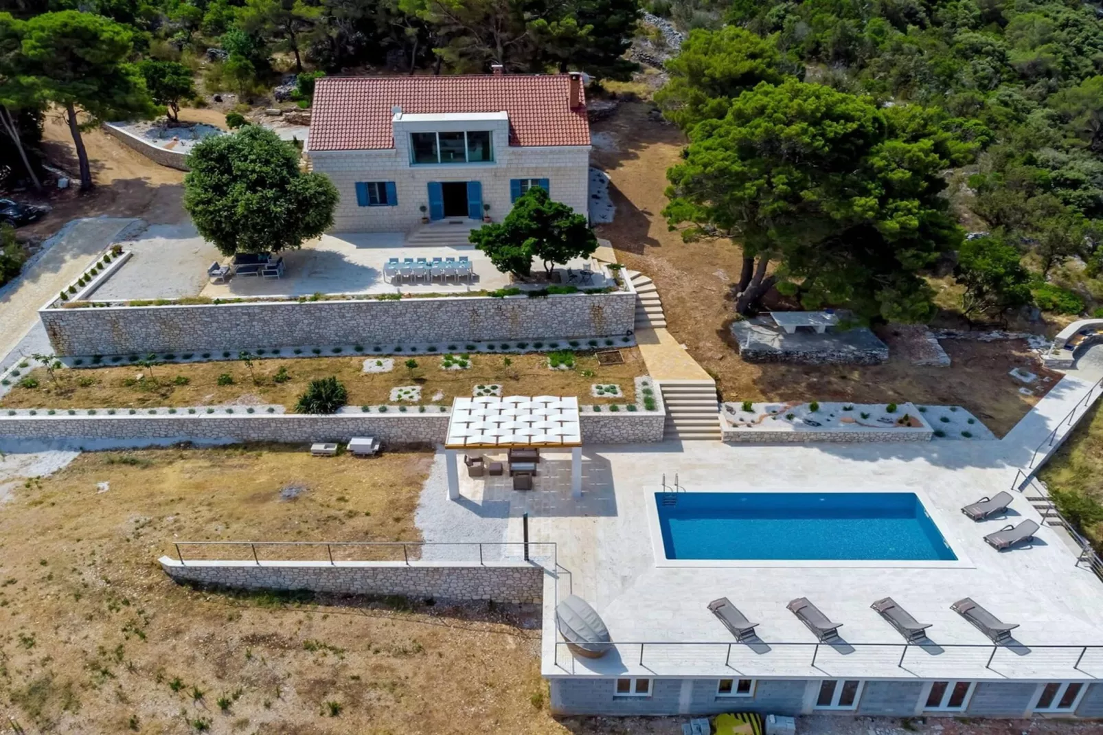 Villa Castello di Pietra Brac with Heated Pool - Gebieden zomer 1km