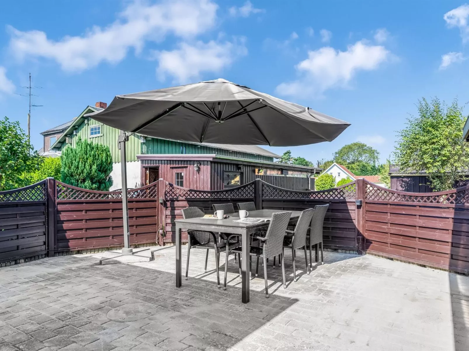 "Anneke" - 1.3km from the sea