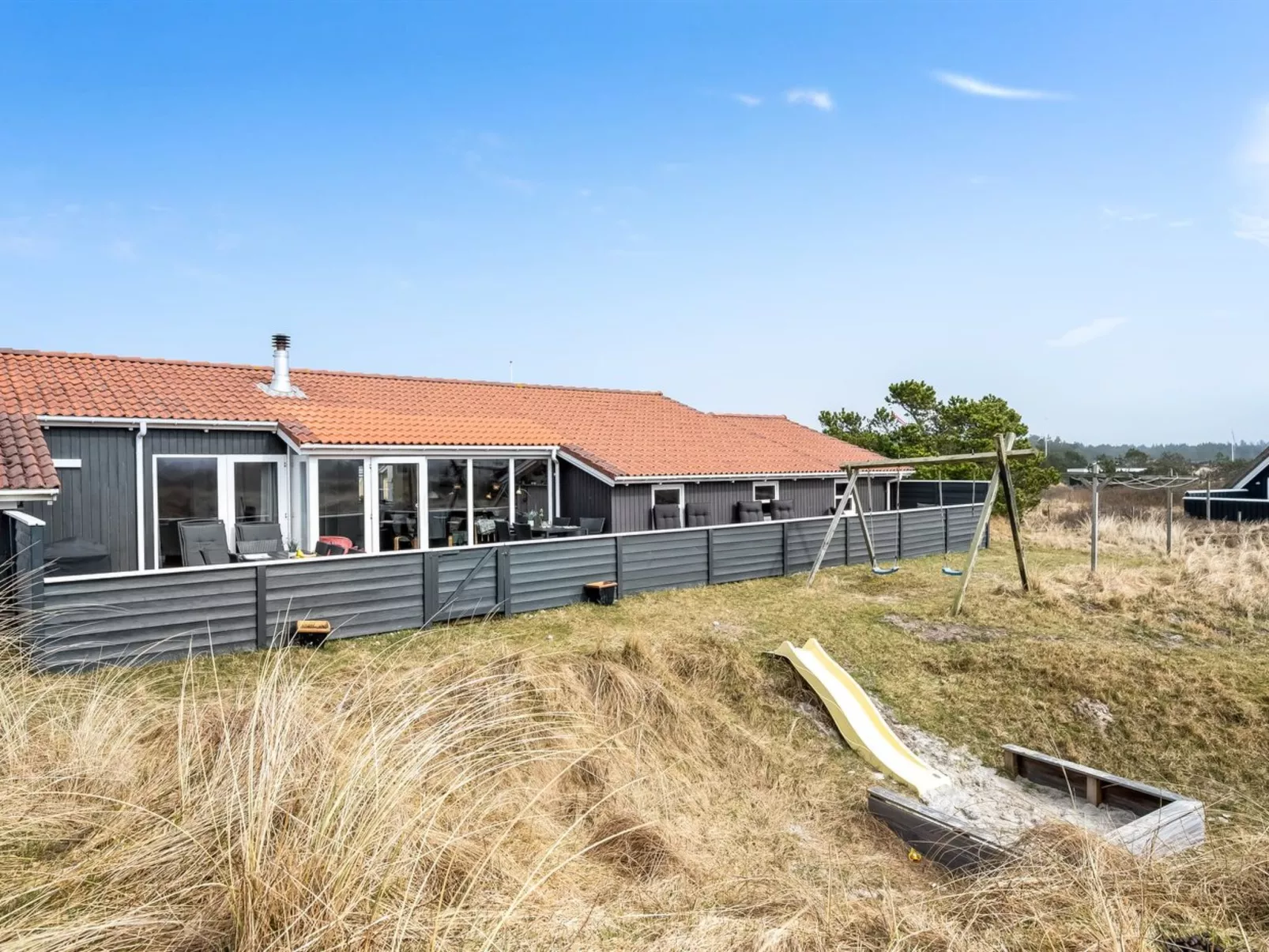 "Petkana" - 700m from the sea - Buiten