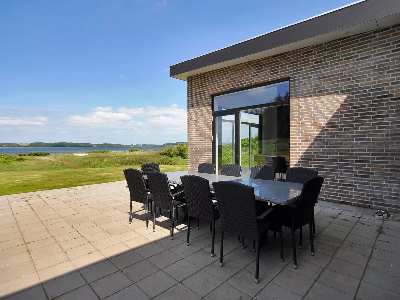 "Eloise" - 50m to the fjord - Buiten