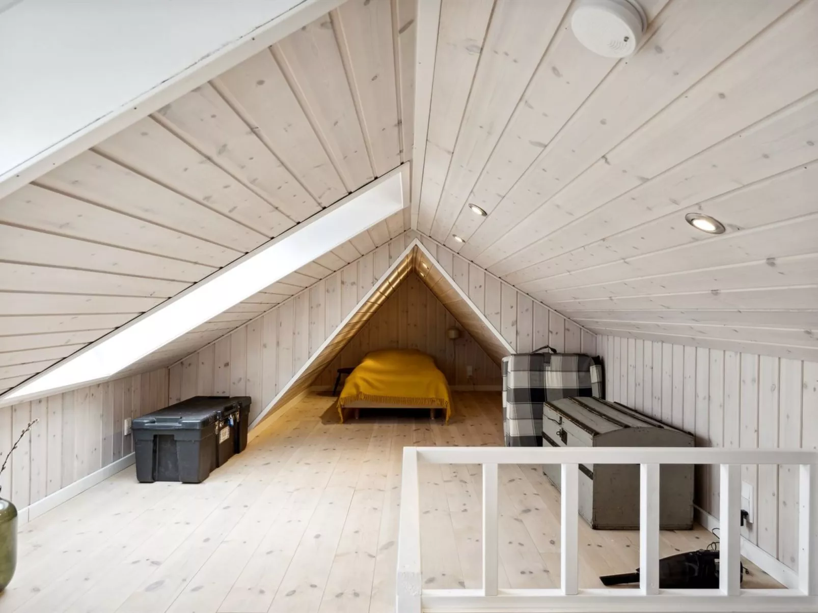 "Eljene" - 700m from the sea - Binnen