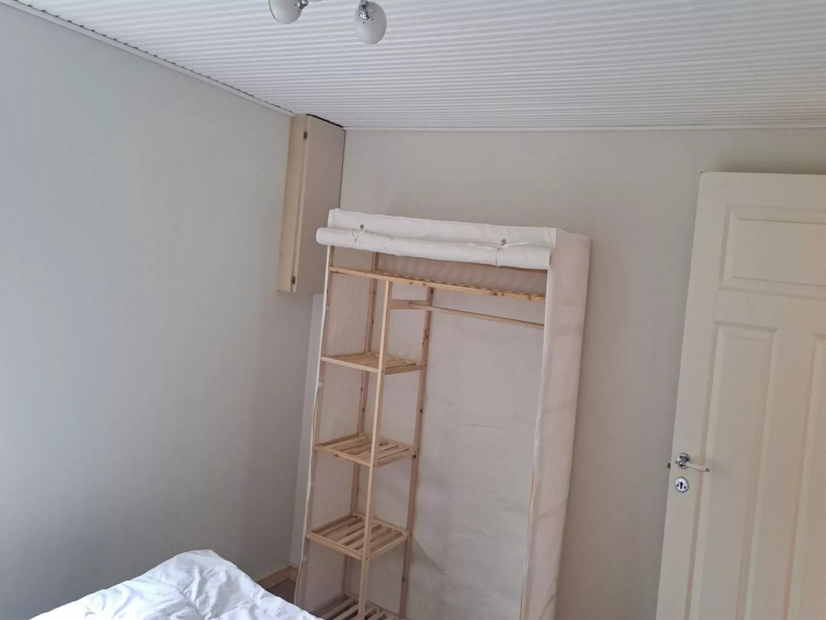 "Stefana" -  from the sea - Binnen