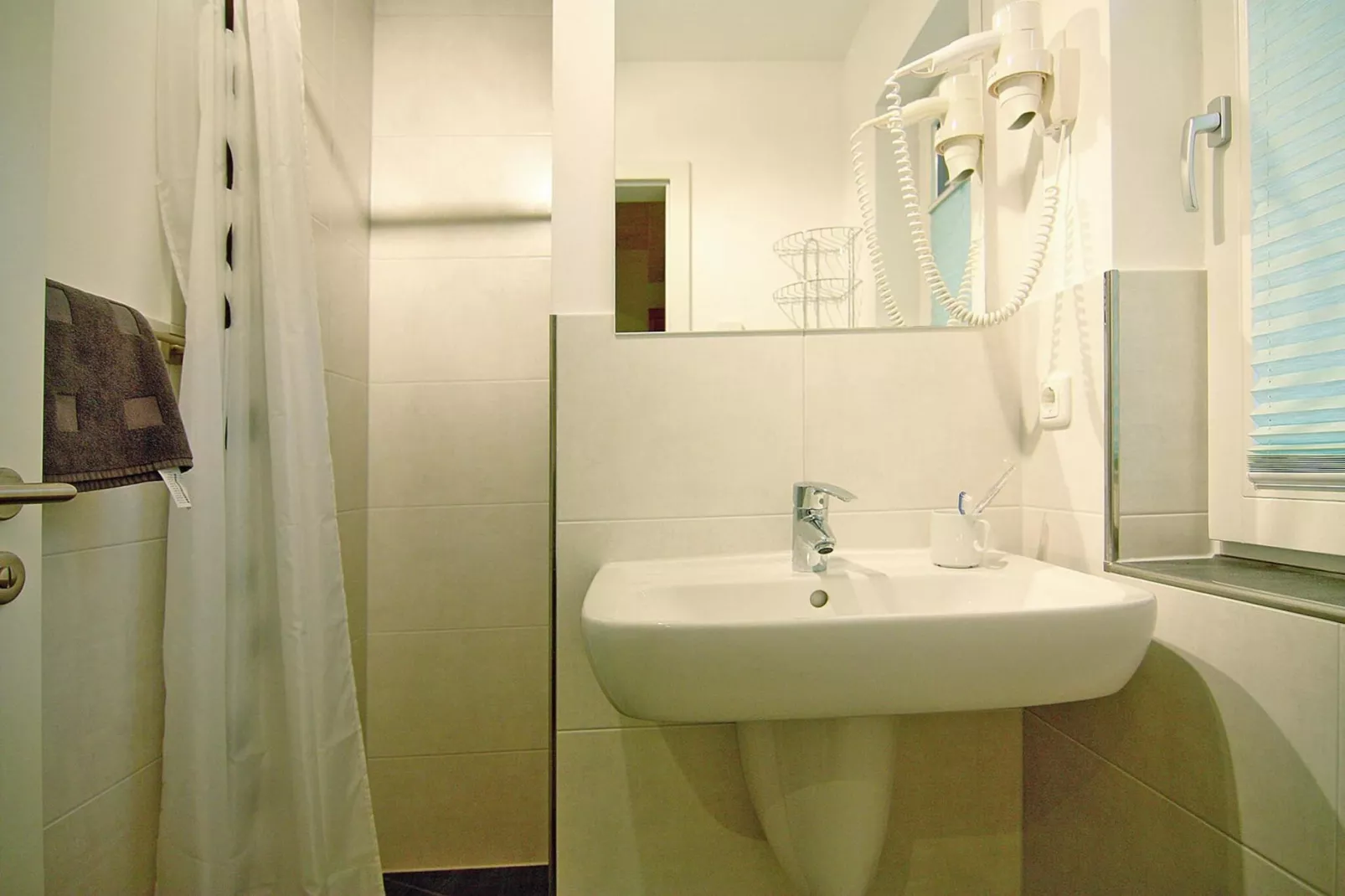 Doppelhaushälfte Luv in Zingst - Badkamer