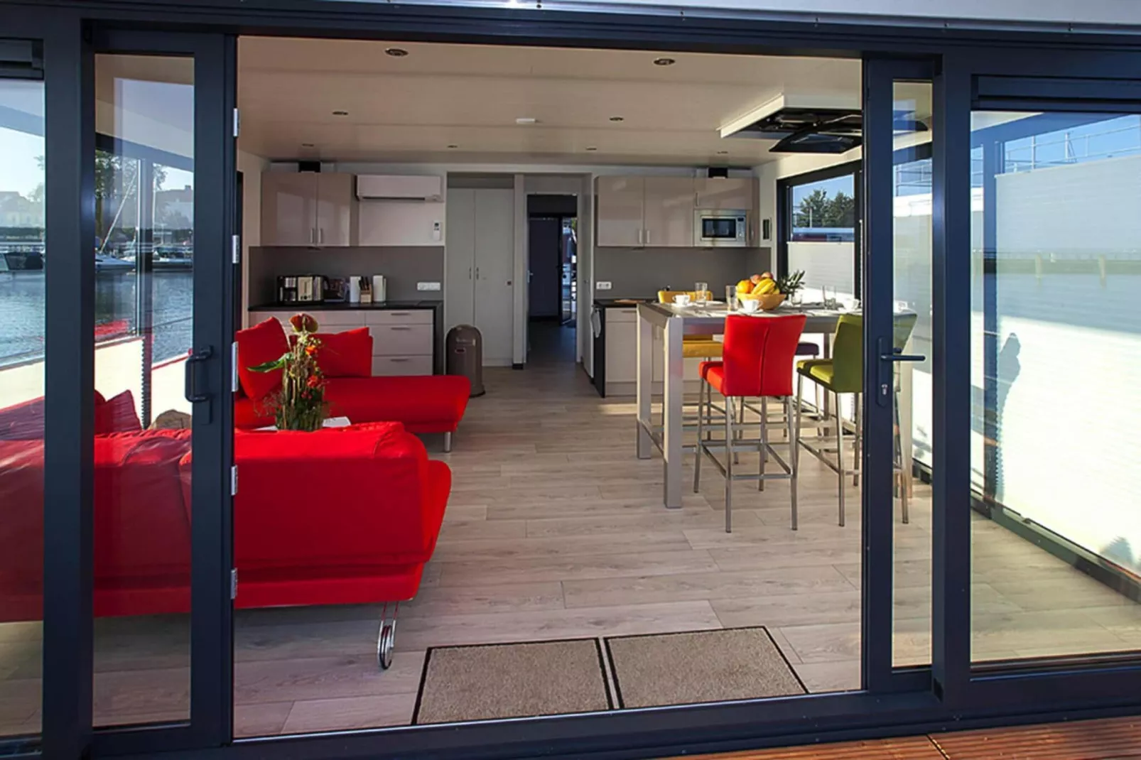 Houseboat Floating Houses Blue Active, Ribnitz-Damgarten-Blue Active - Woonkamer