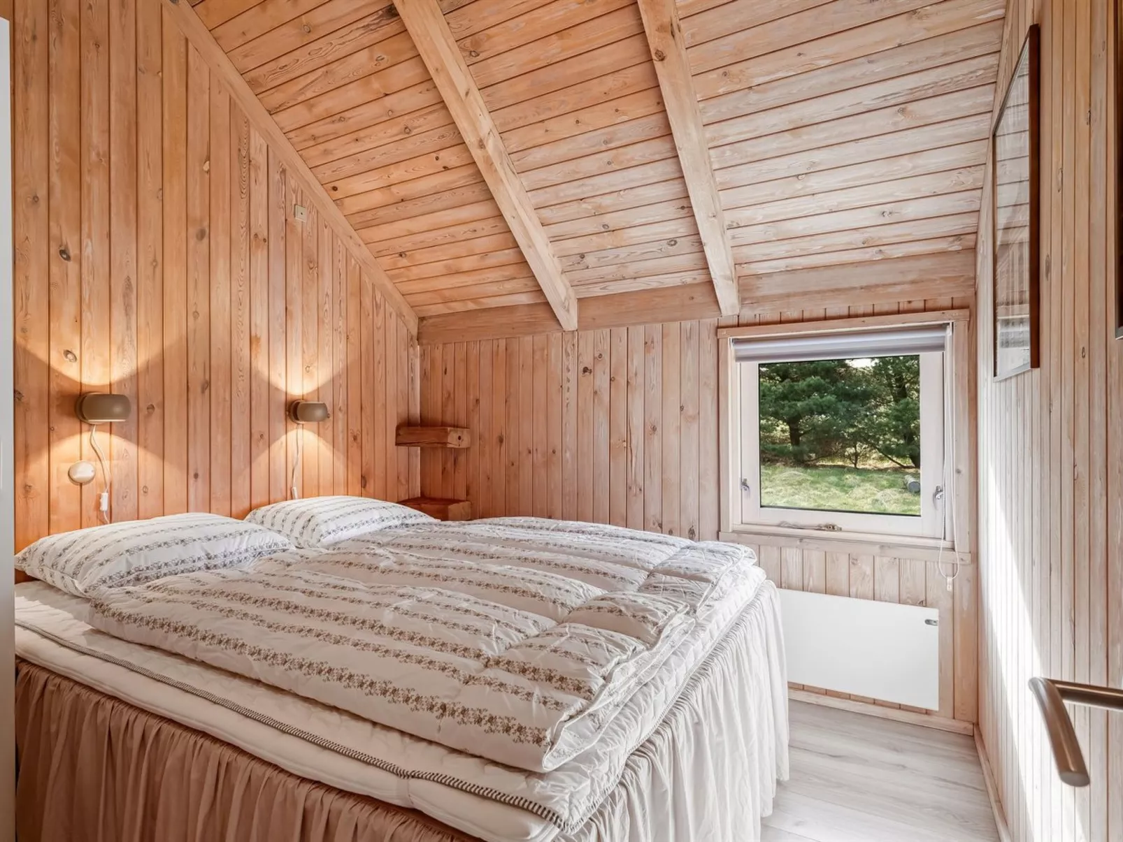 "Kenny" - 1.2km from the sea - Binnen