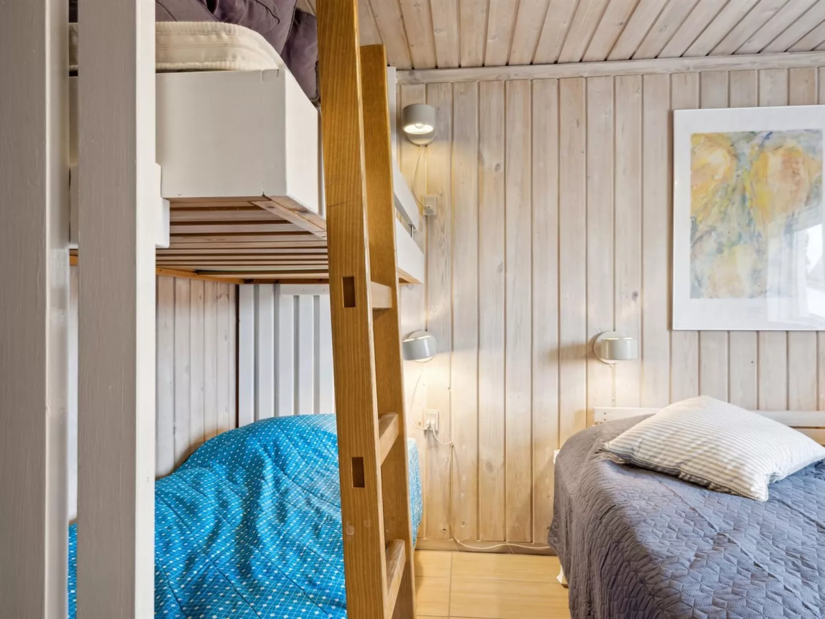 "Eljene" - 700m from the sea - Binnen