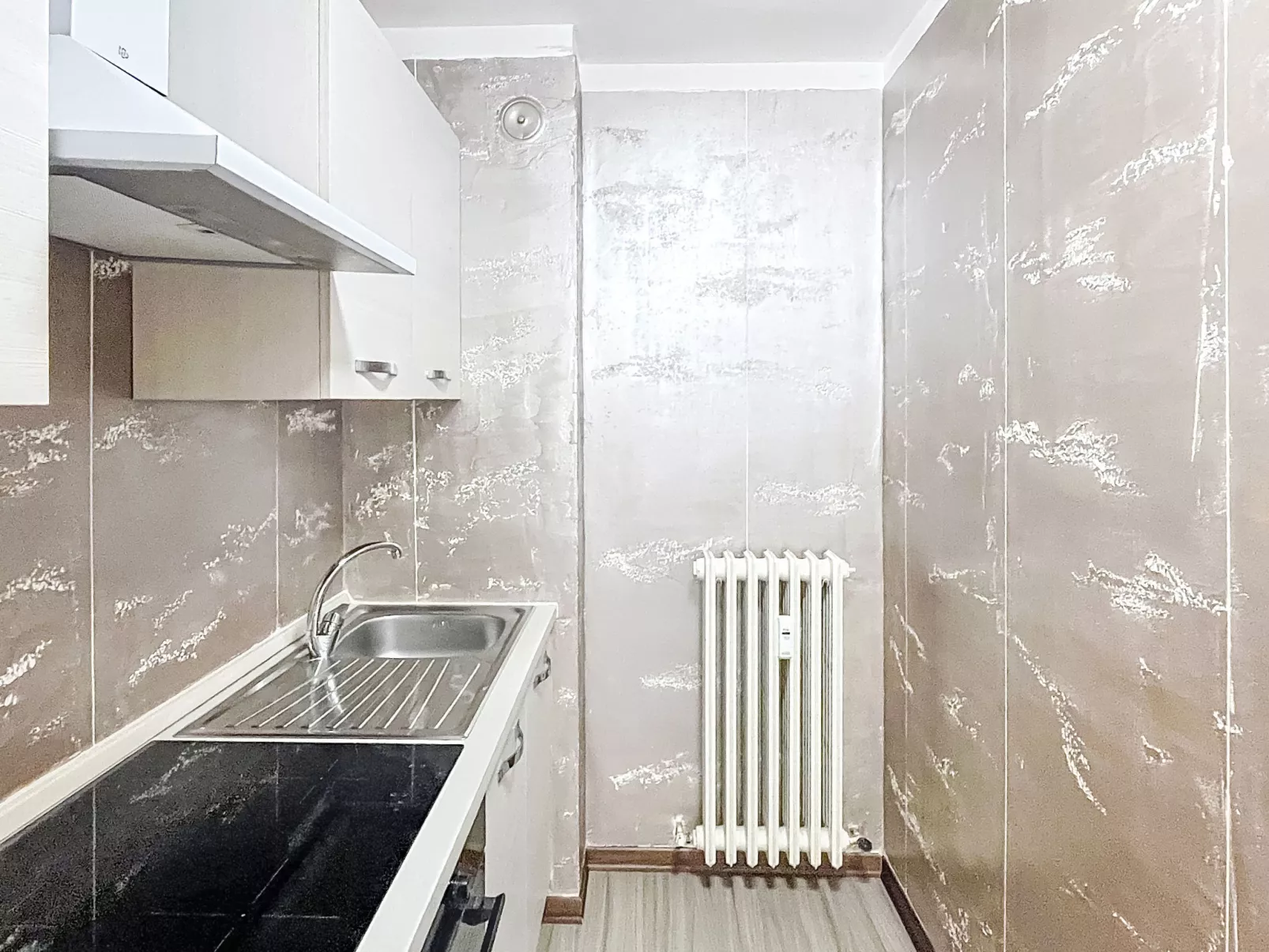 Angolo di sole - Binnen