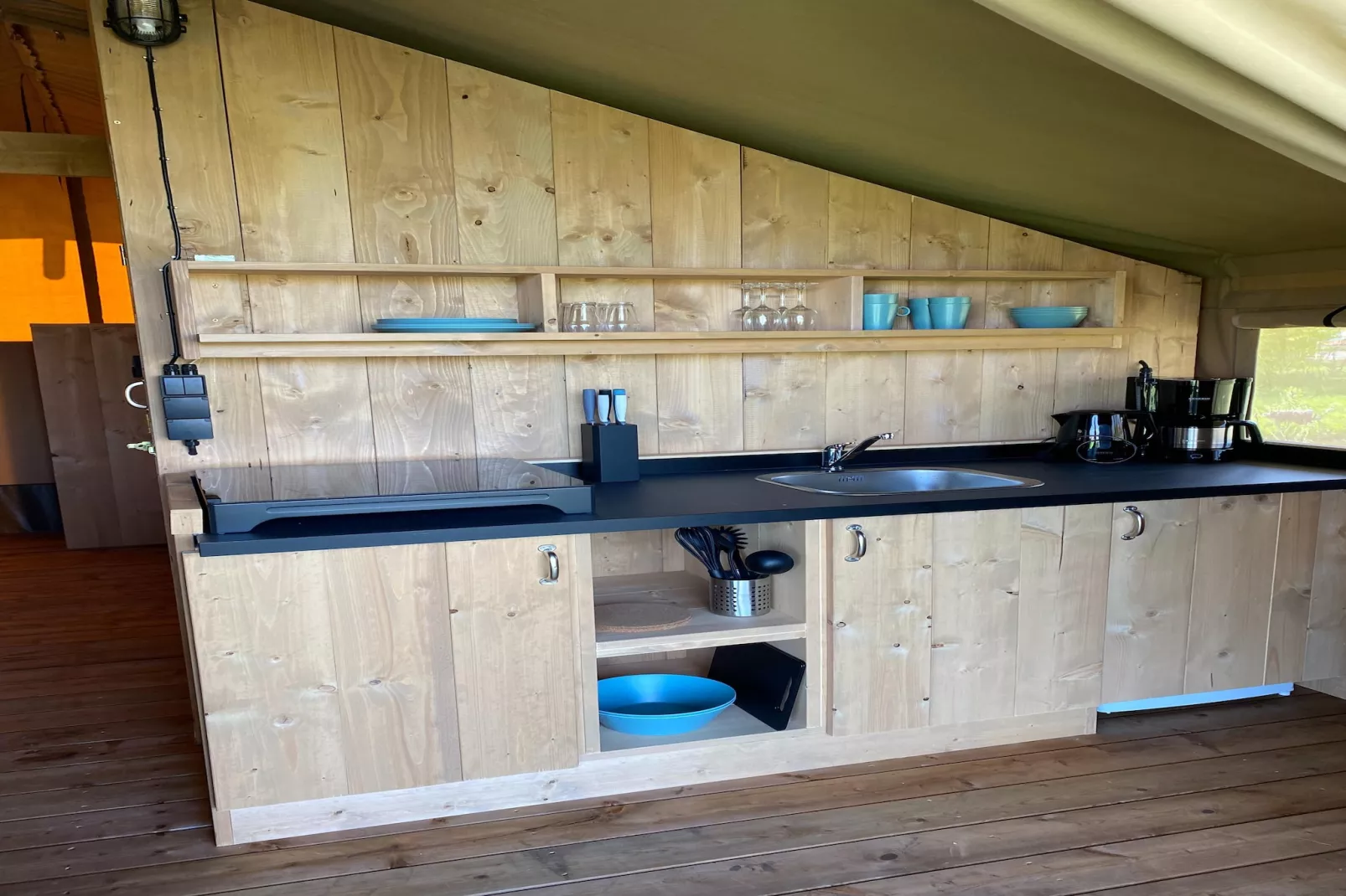 Luxe glamping met badkamer 3 - Keuken
