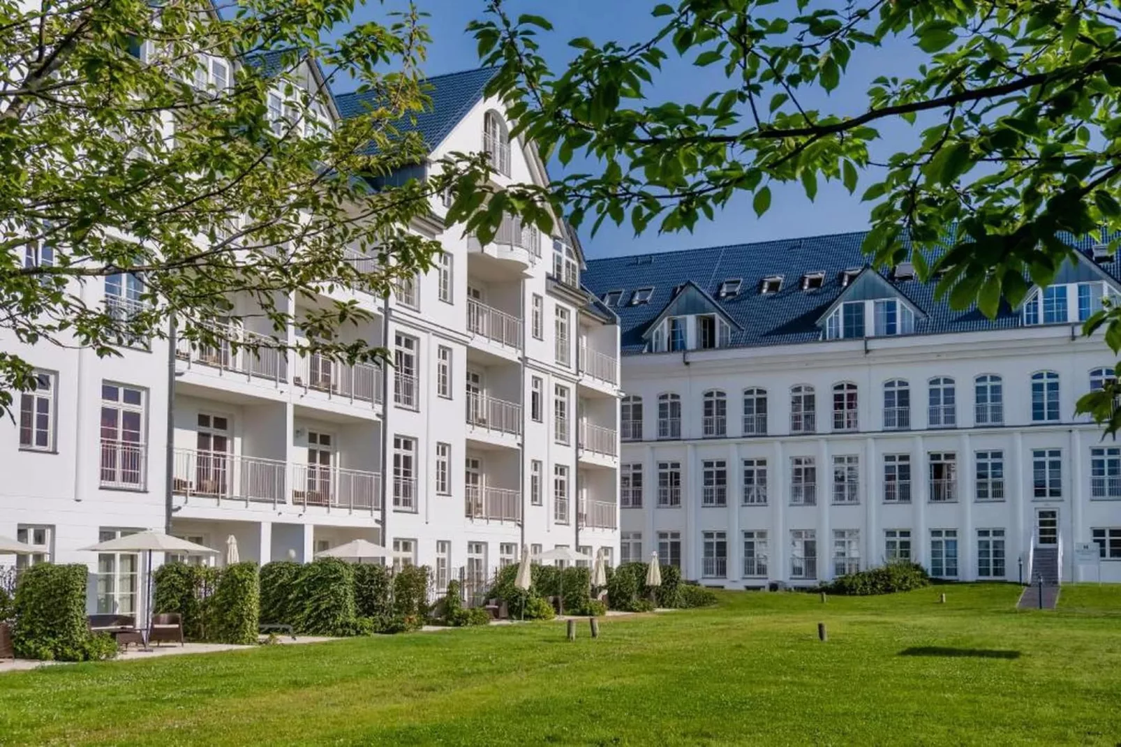 Superior Double Room - Buitenkant zomer