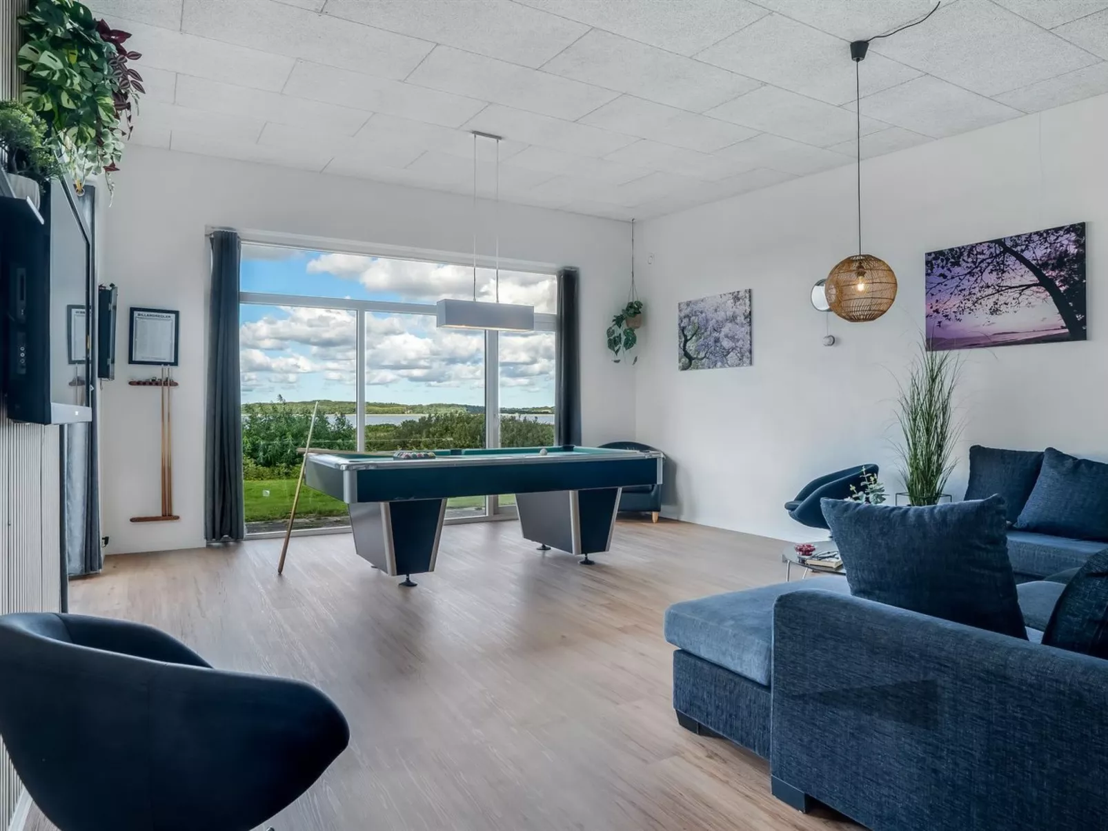 "Eloise" - 50m to the fjord - Binnen