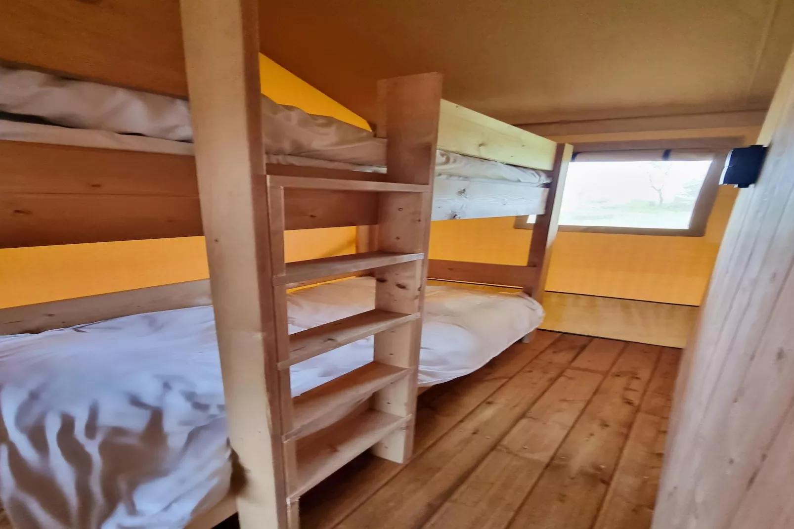 Luxe glamping met badkamer 2 - Slaapkamer
