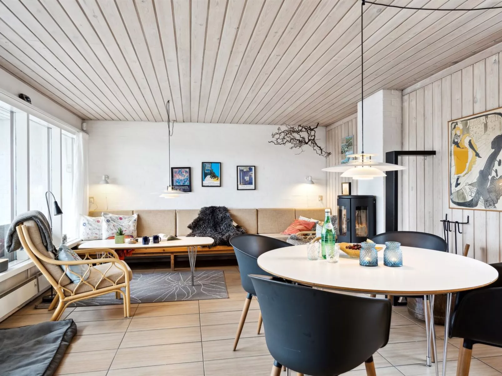 "Eljene" - 700m from the sea - Binnen