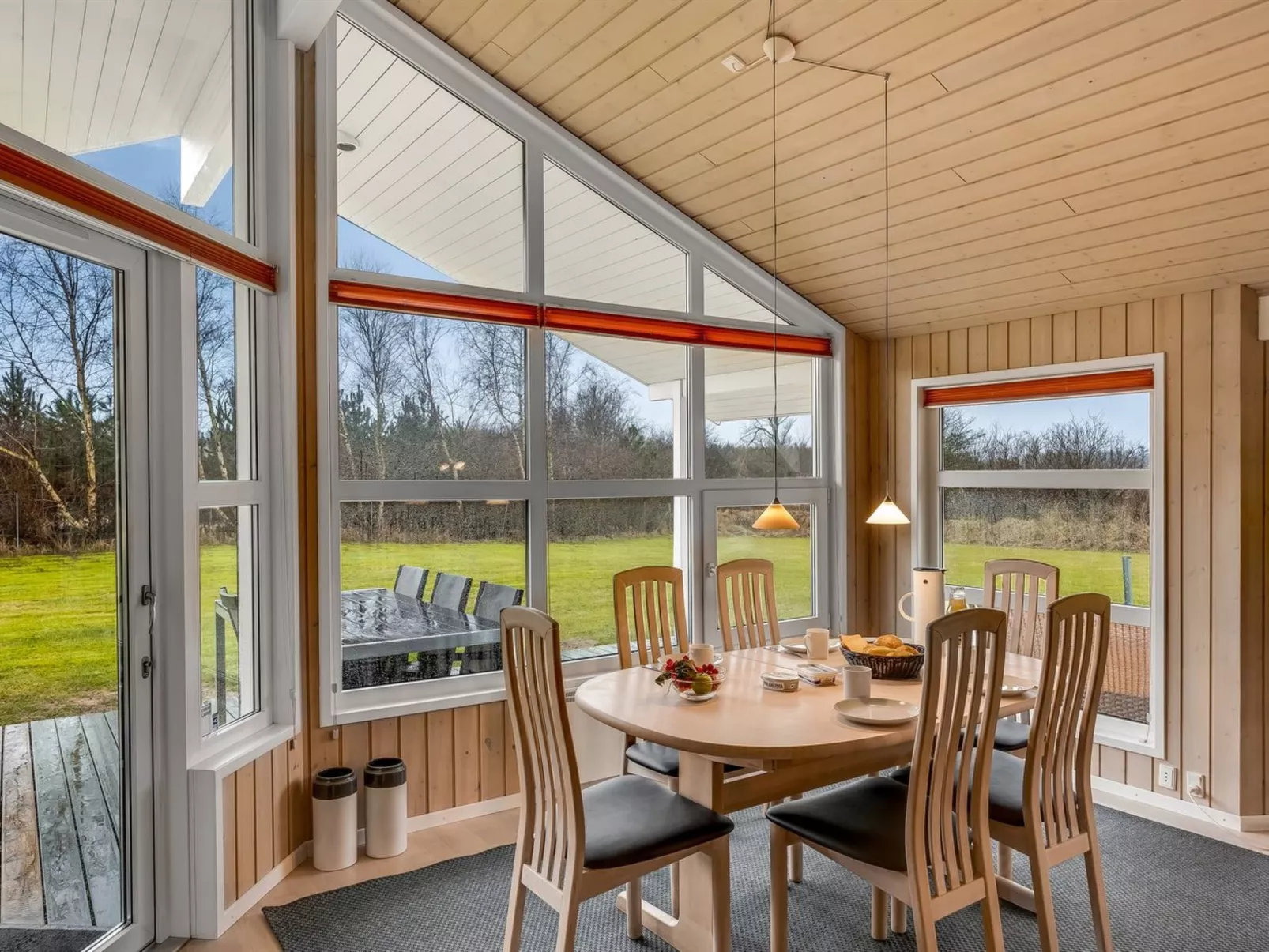 "Aswaldi" - 1.5km from the sea - Binnen