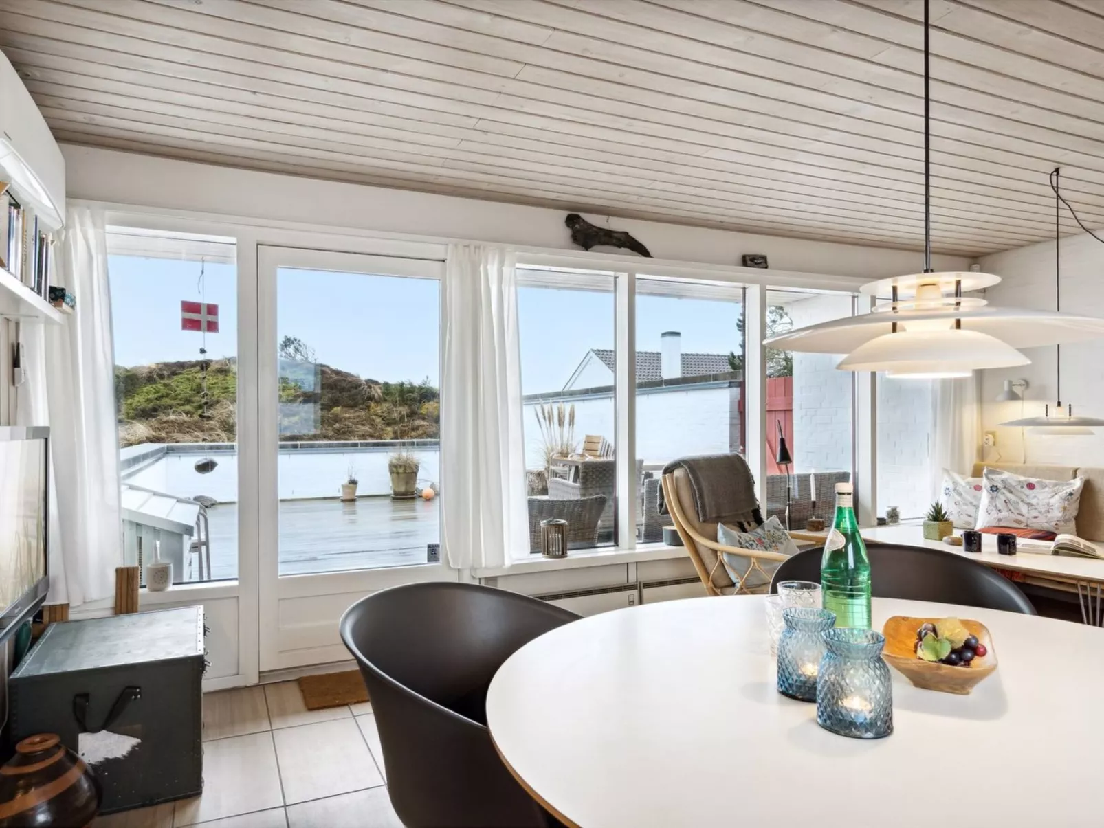 "Eljene" - 700m from the sea - Binnen