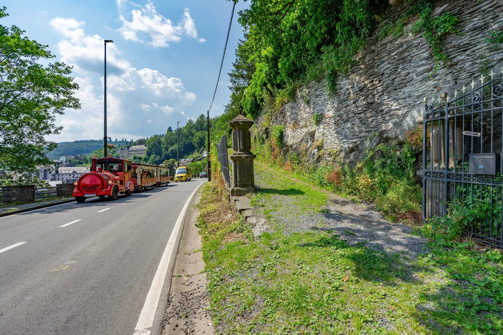 Chateau Constance 12 pax - Buitenkant zomer