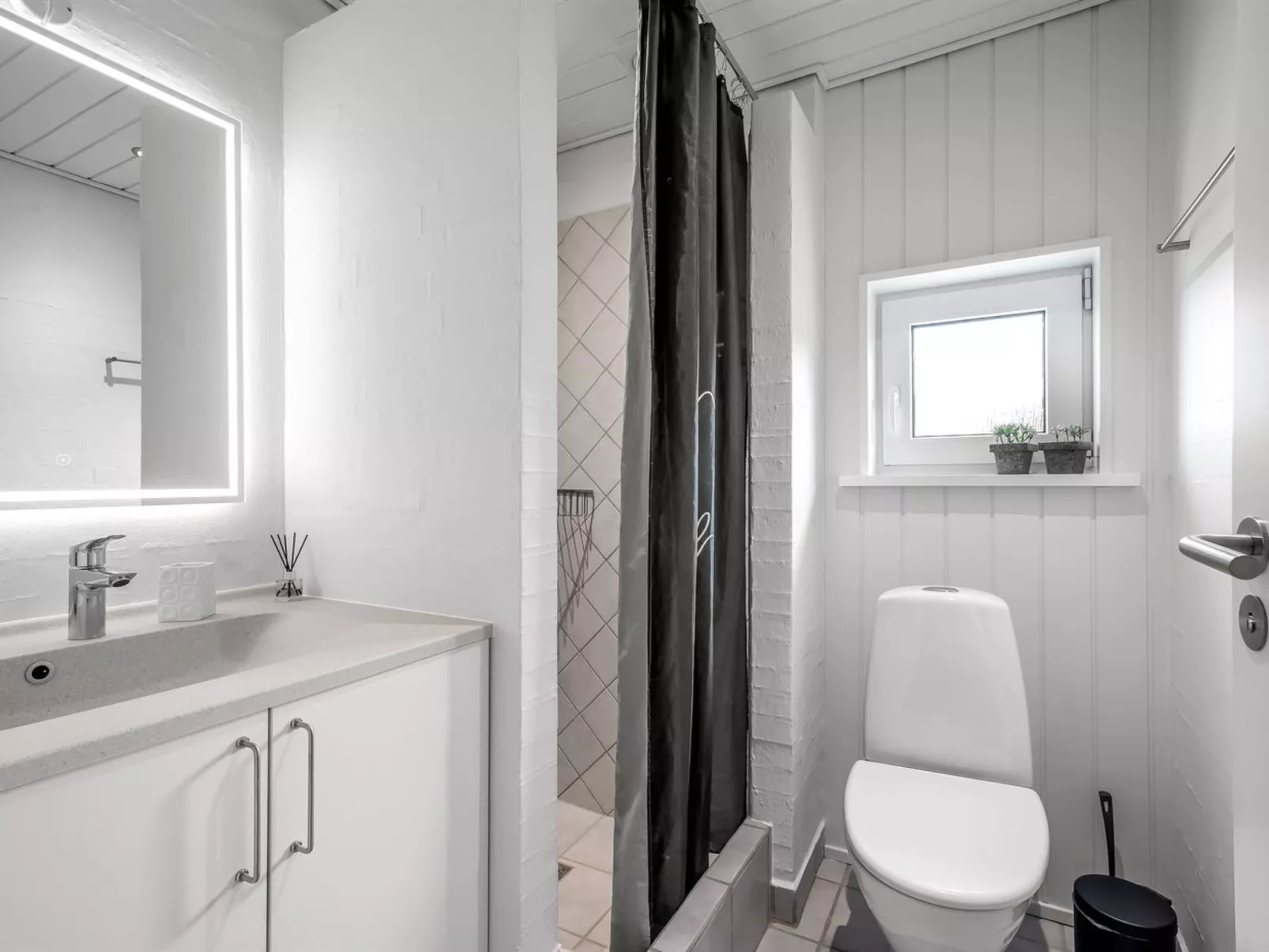 "Alli" - 800m from the sea - Binnen