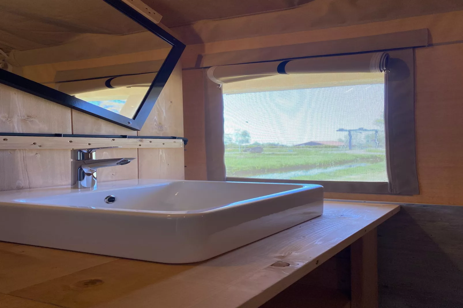 Luxe glamping met badkamer 2 - Badkamer