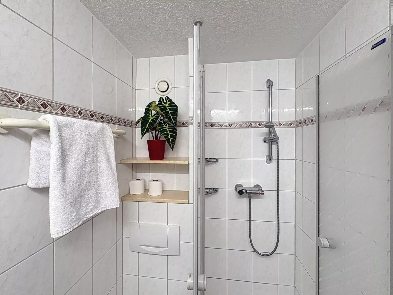 Urlaubsspaß inkl. Schwimmbad und Sauna - Binnen