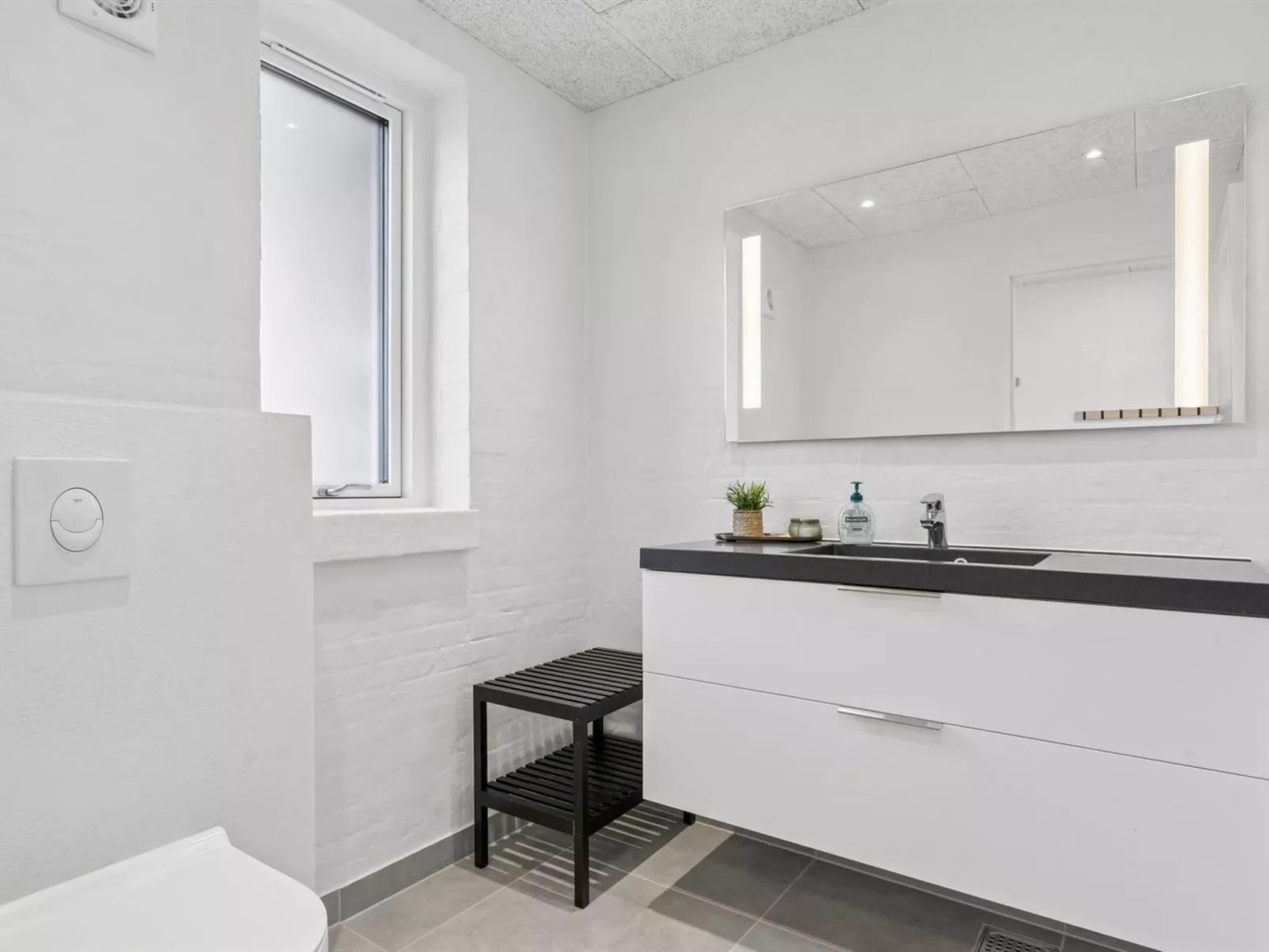 "Cyrill" - 2km from the sea - Binnen