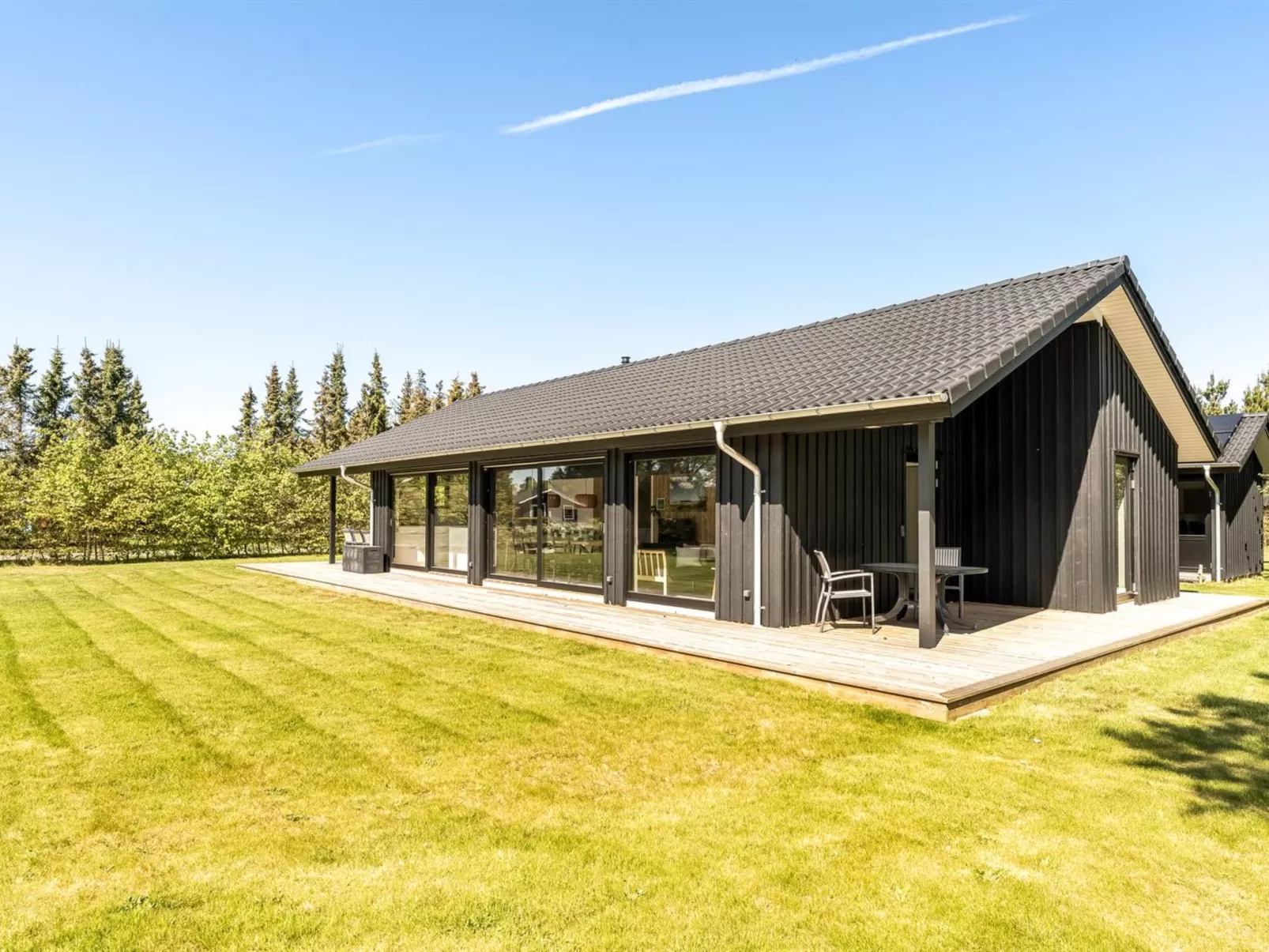 "Alfrede" -  from the sea - Buiten