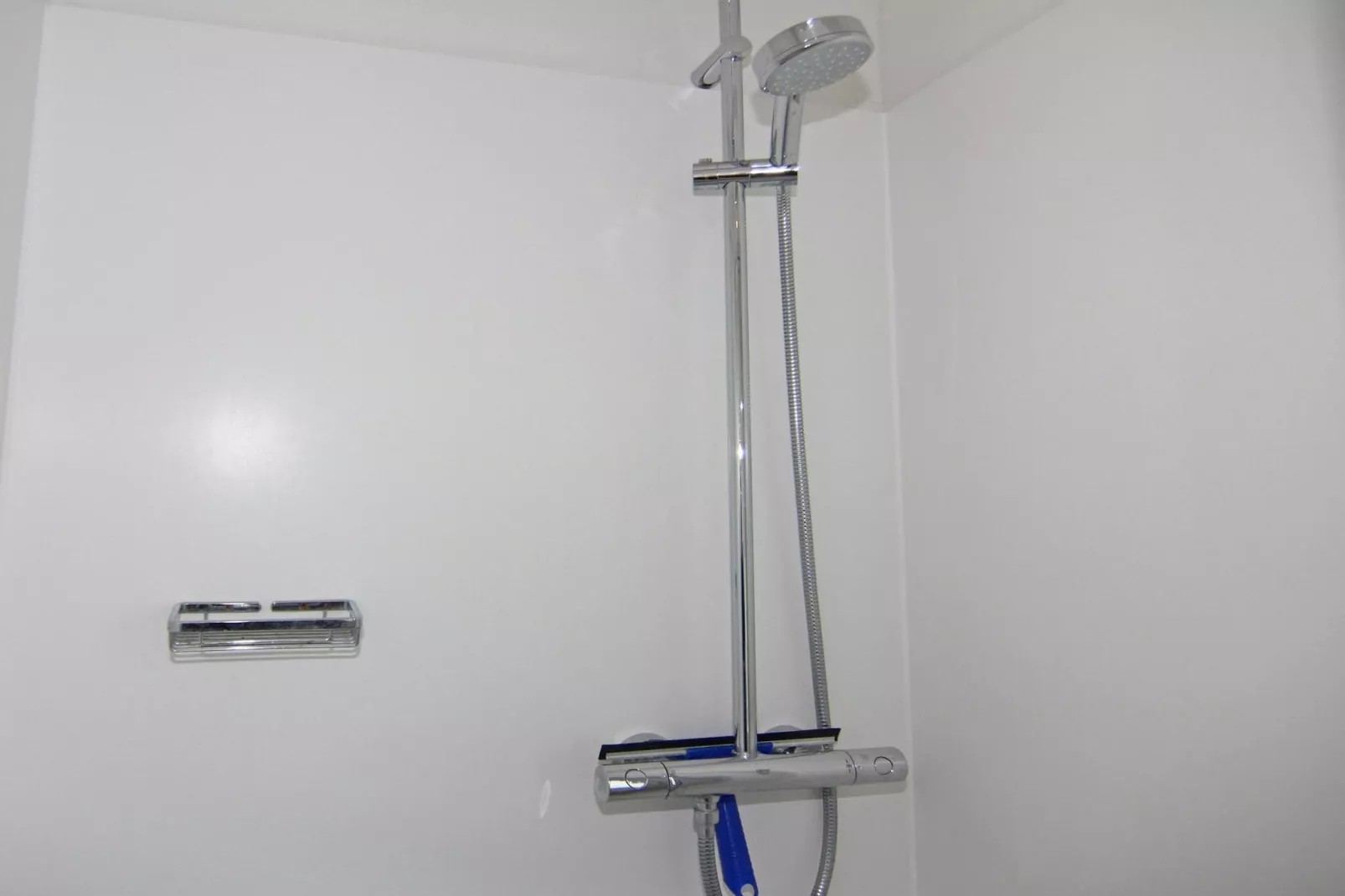 Houseboat Floating Houses Blue Active, Ribnitz-Damgarten-Blue Active - Badkamer