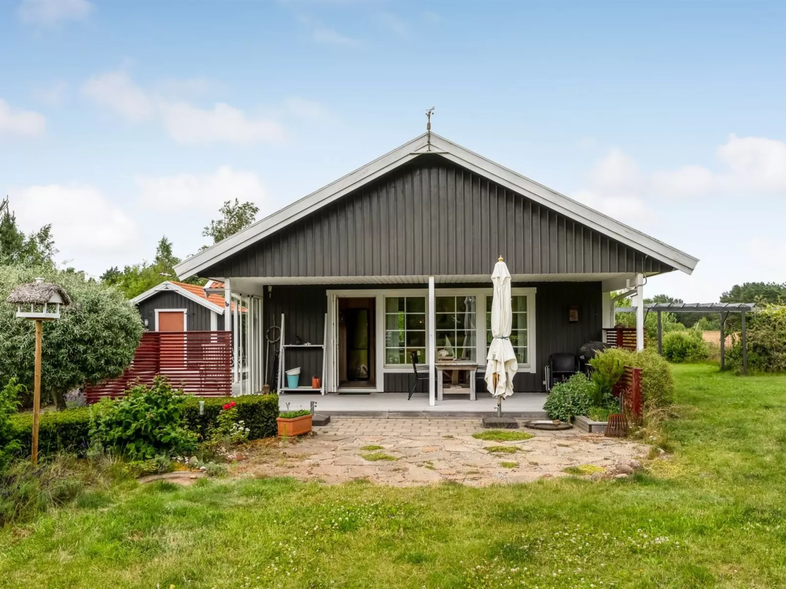 "Thine" - 800m from the sea - Buiten