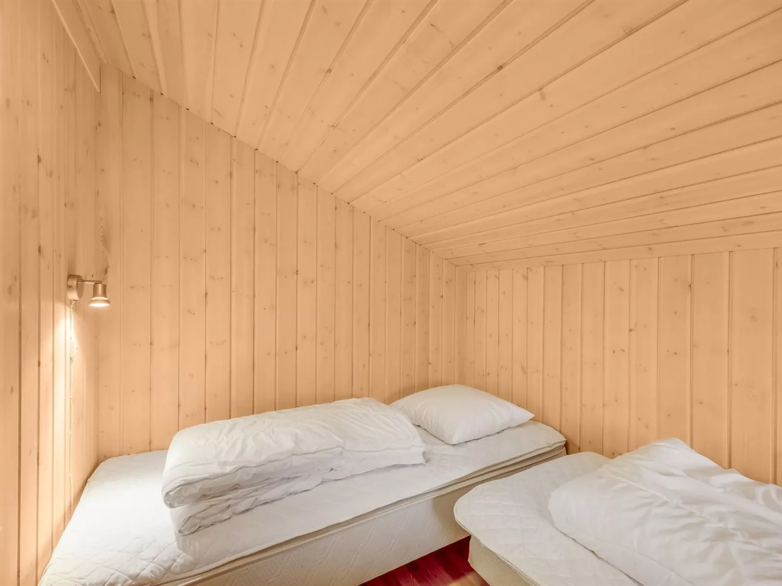 "Aswaldi" - 1.5km from the sea - Binnen