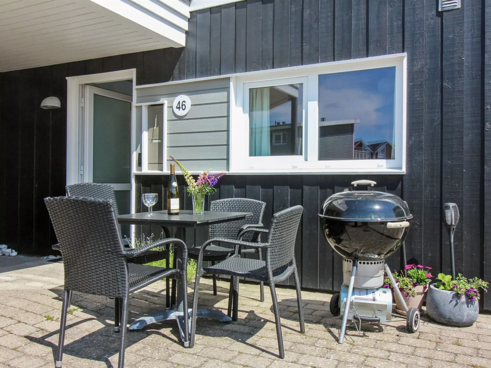 "Adna" - 700m from the sea - Buiten