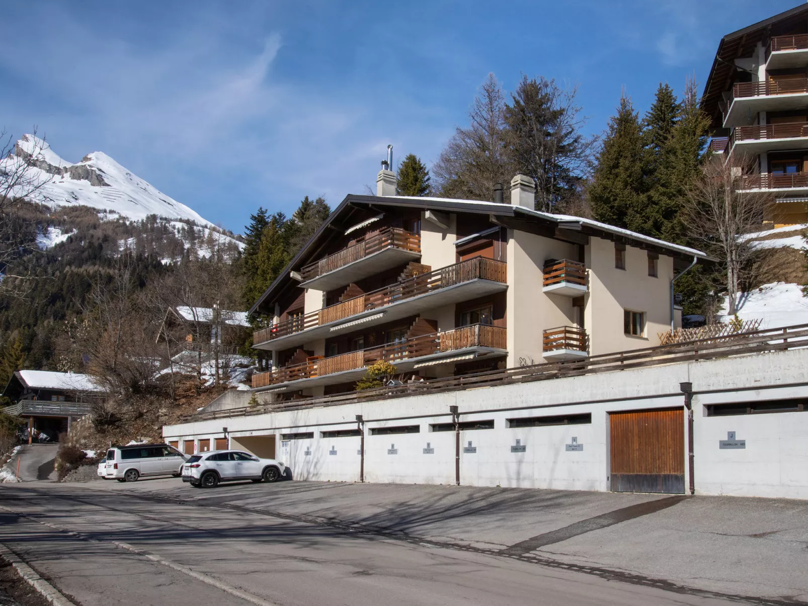 Tourbillon B 27 - Buiten