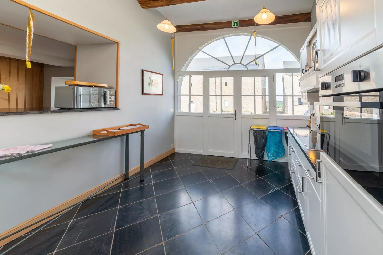 La Cour de Himbe - Buitenkant zomer