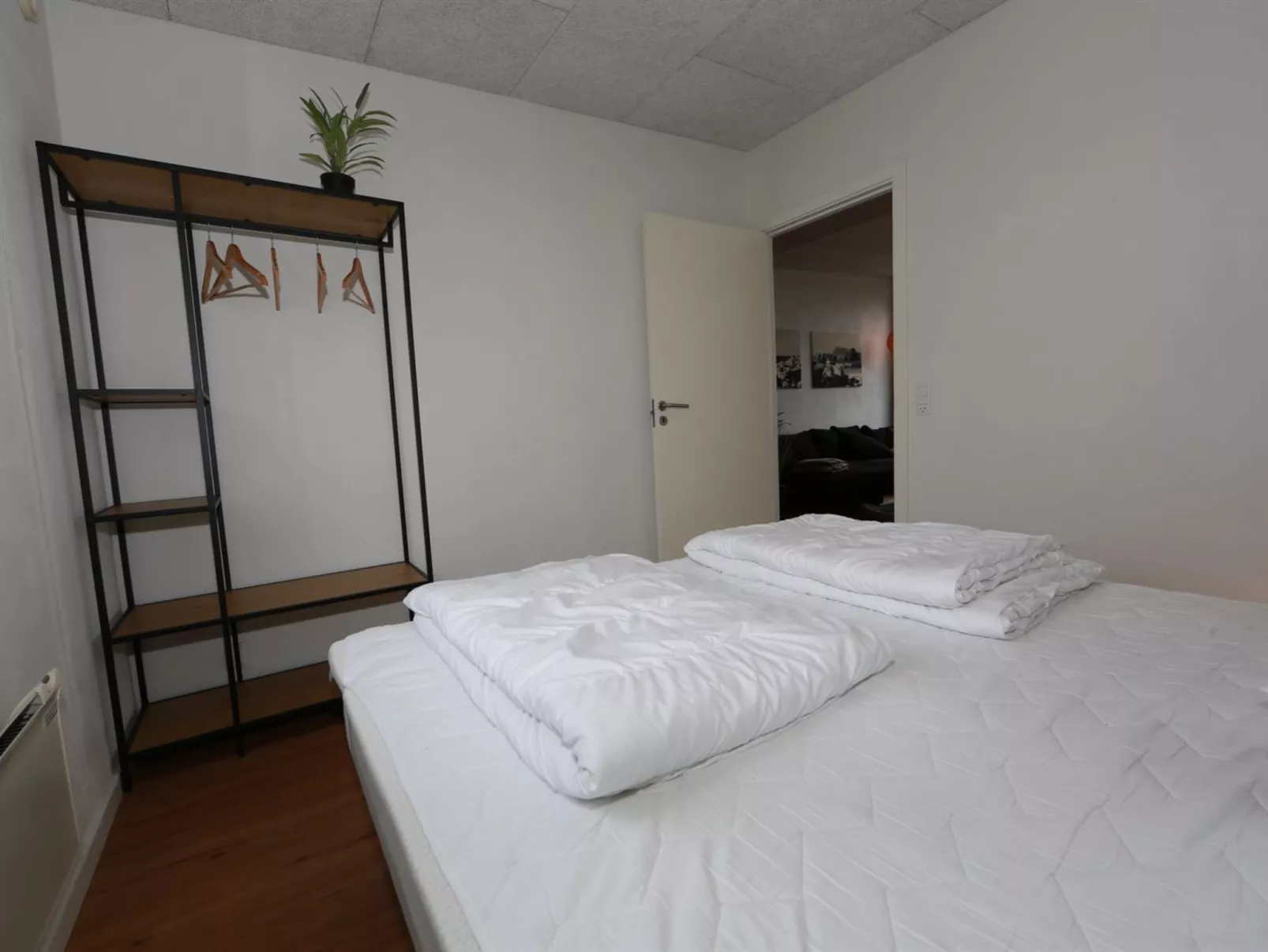 "Eloise" - 50m to the fjord - Binnen