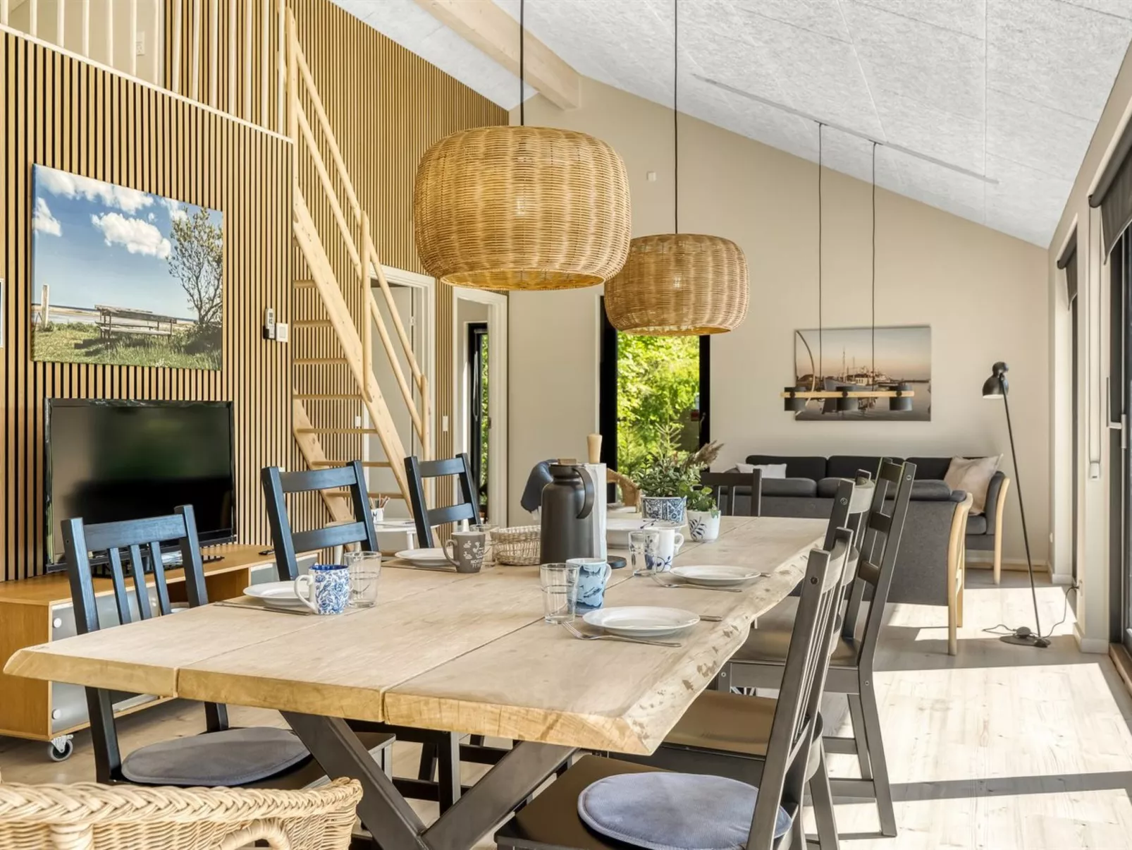 "Alfrede" -  from the sea - Binnen