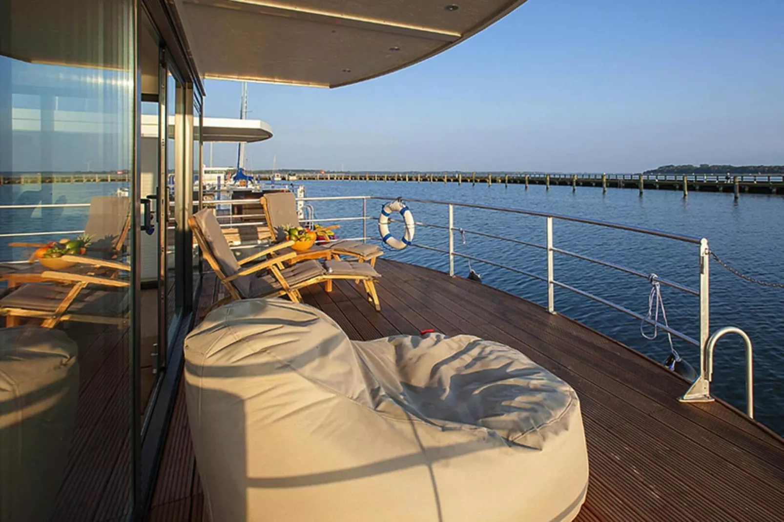 Houseboat Floating Houses Blue Active, Ribnitz-Damgarten-Blue Active - Terrasbalkon