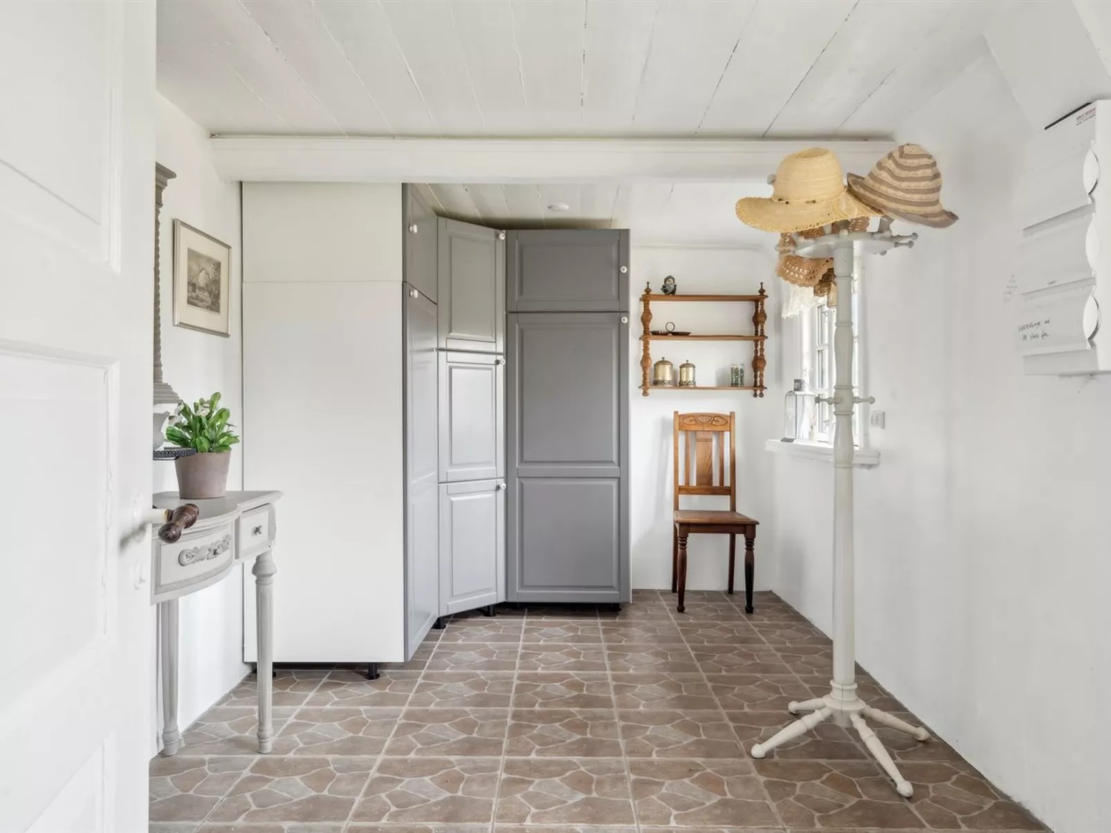 "Jule" - 1.5km from the sea - Binnen