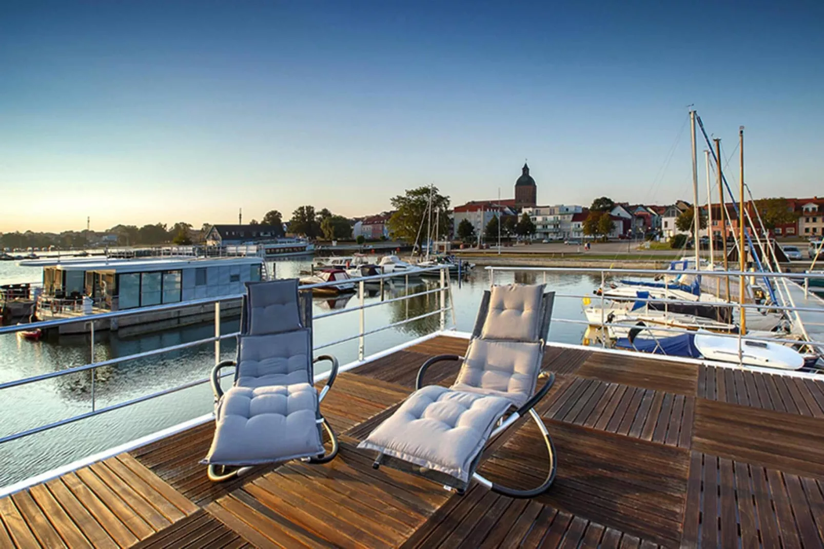 Houseboat Floating Houses Blue Active, Ribnitz-Damgarten-Blue Active - Terrasbalkon