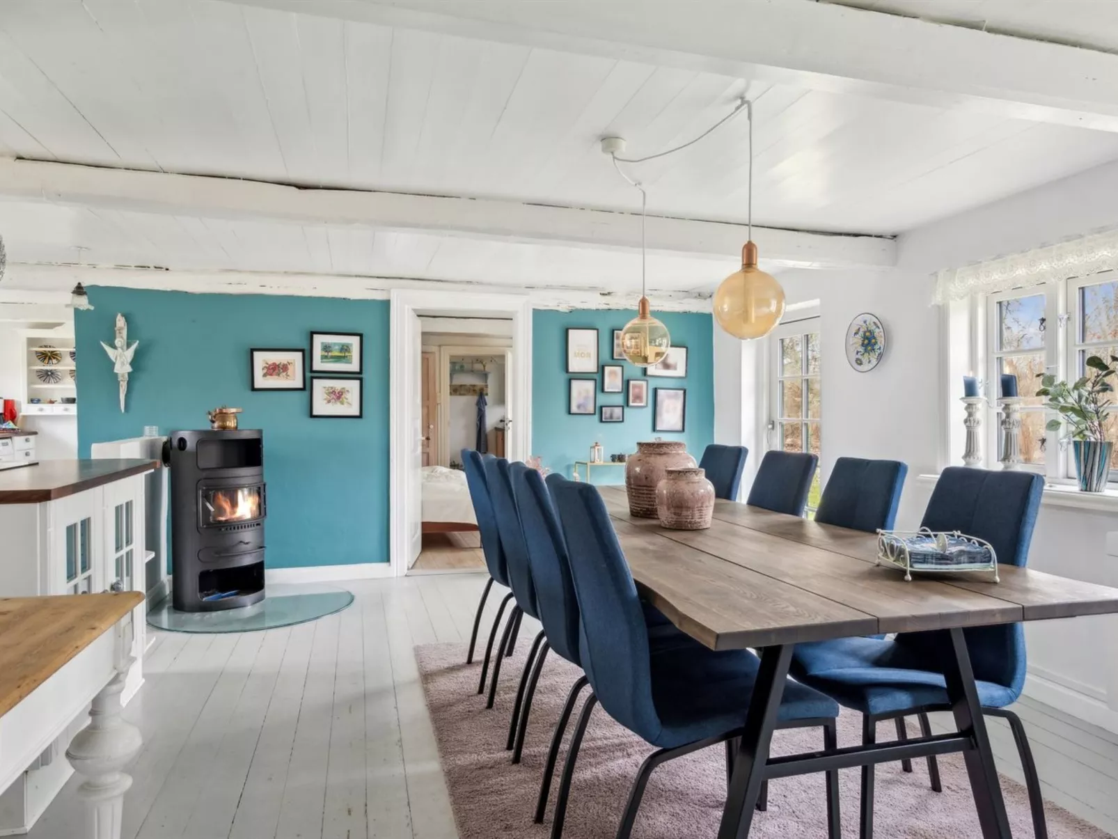 "Jule" - 1.5km from the sea - Binnen