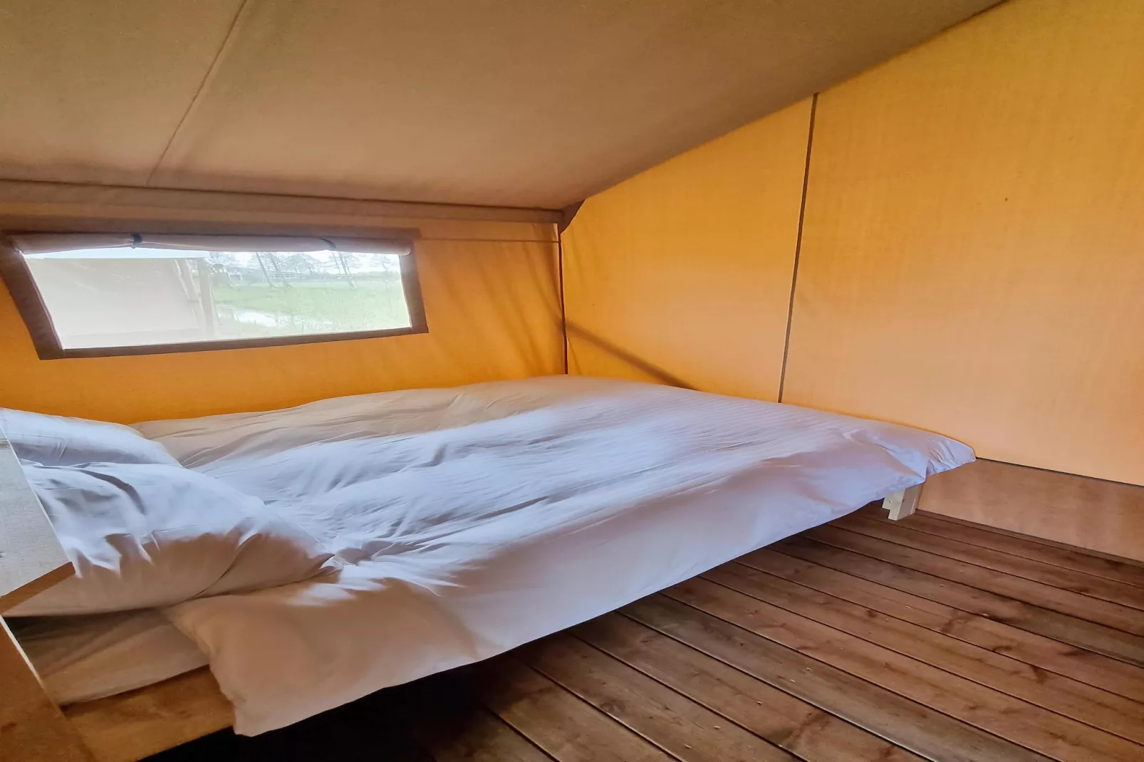 Luxe glamping met badkamer 3 - Slaapkamer
