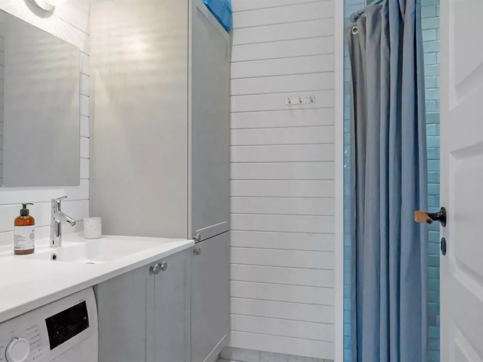 "Hoat" - 250m from the sea - Binnen