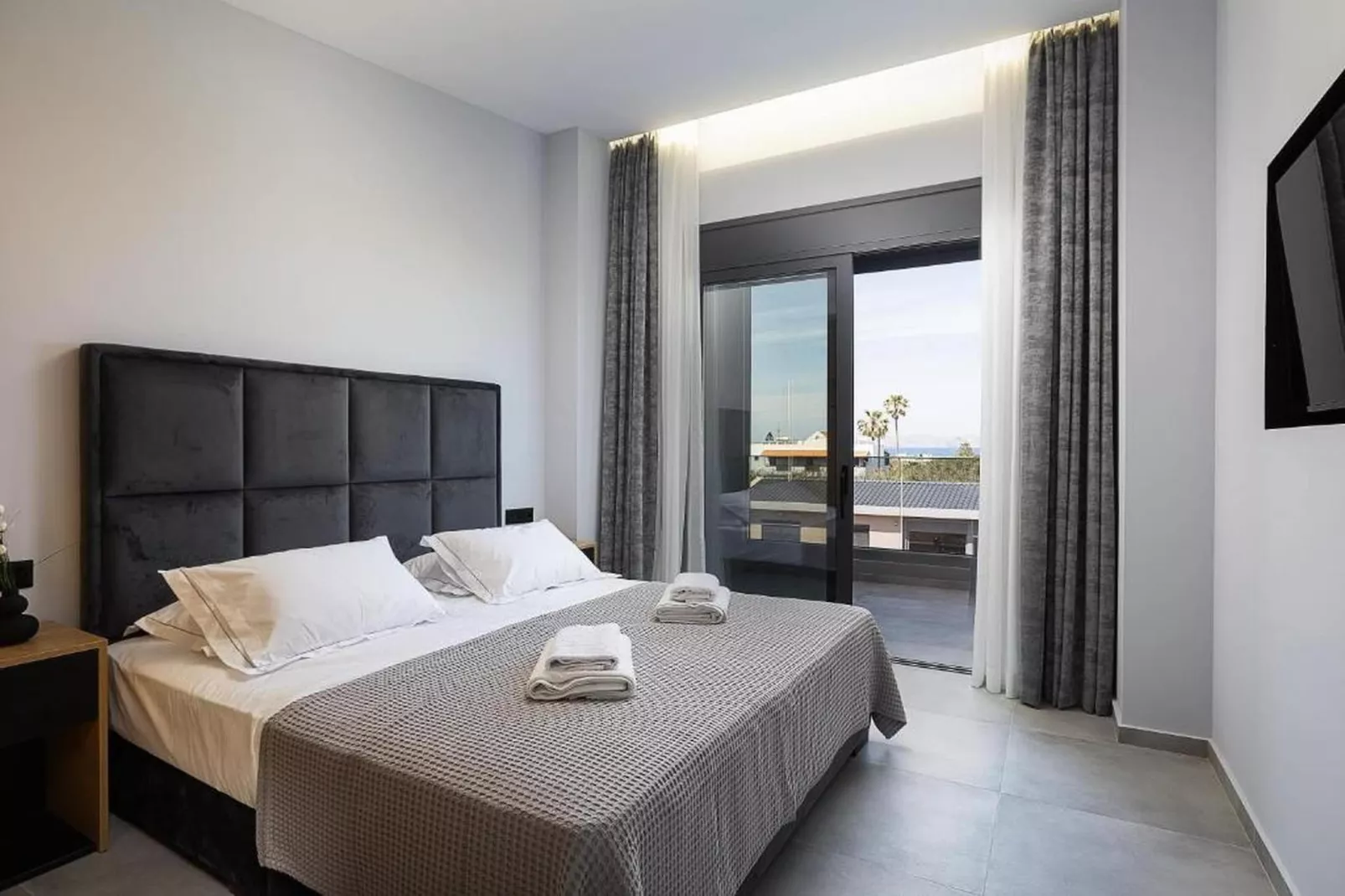 Resmi Seaview Villa - Slaapkamer