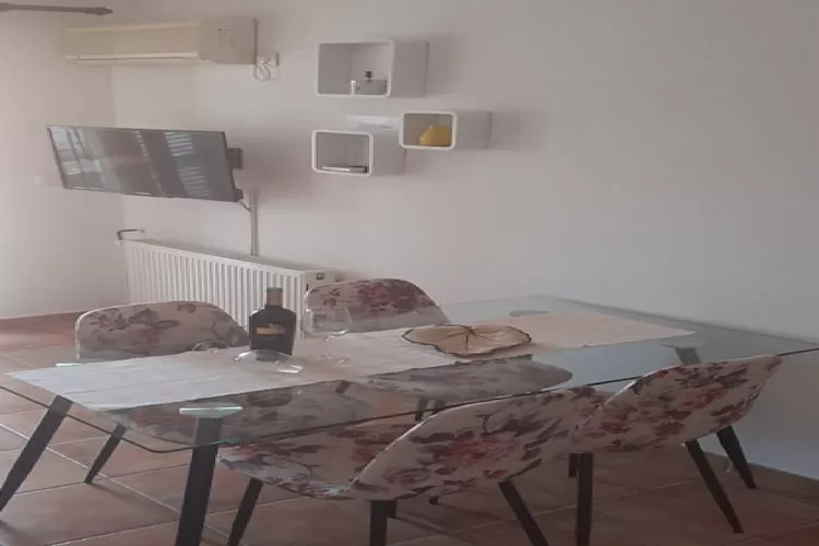 Apartments Snjezana - One Bedroom Apartment with Balcony and Sea View A1 - Eetkamer