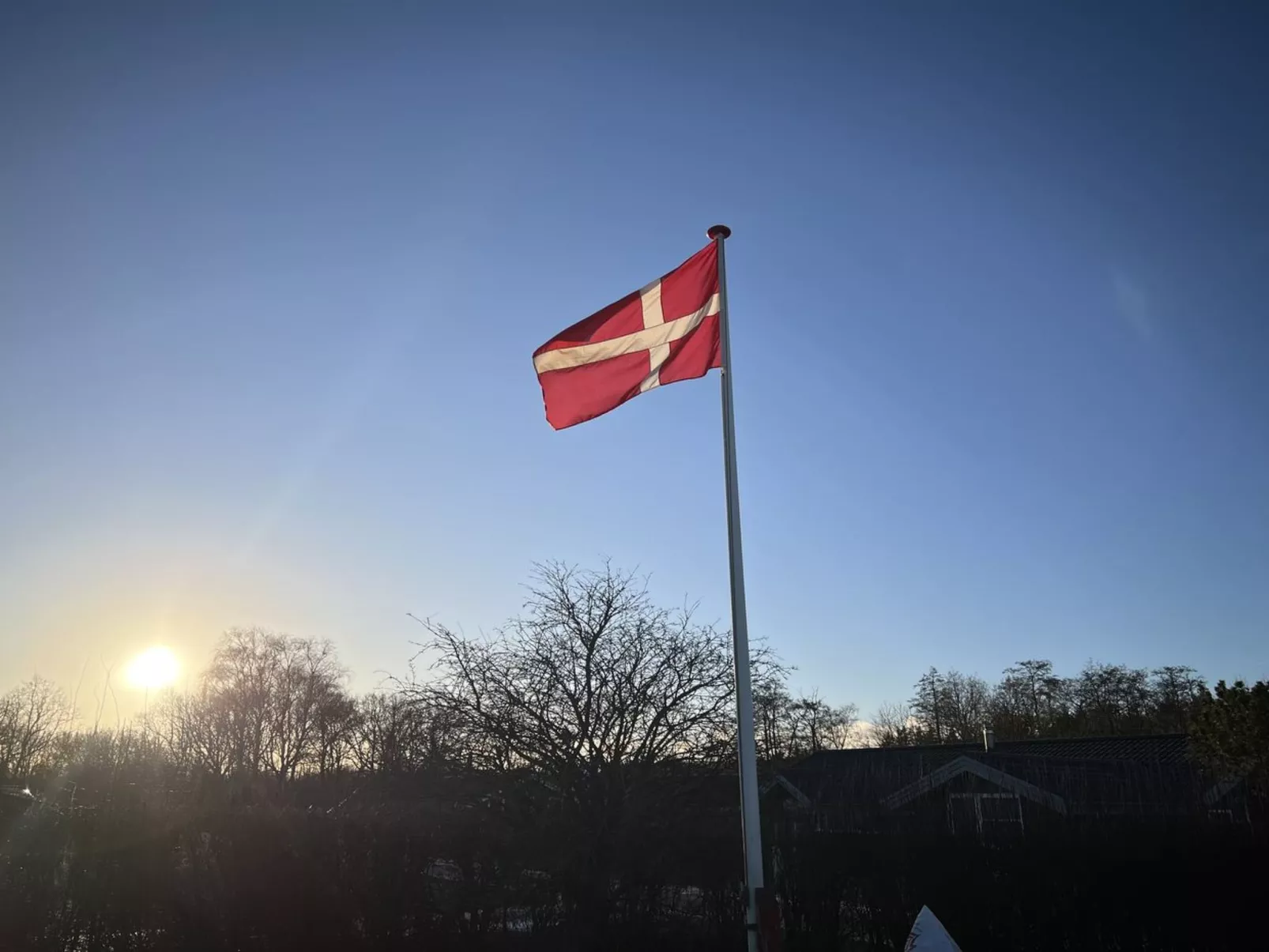 "Ronja" - 100m to the fjord - Buiten