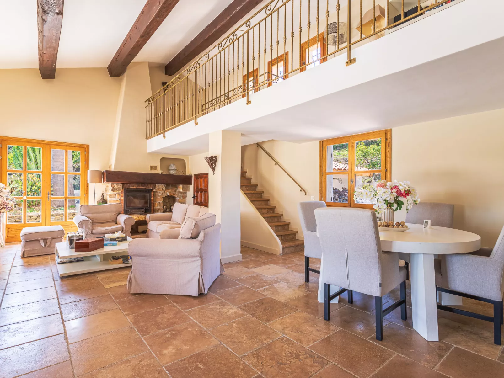 Villa Resedas - Binnen