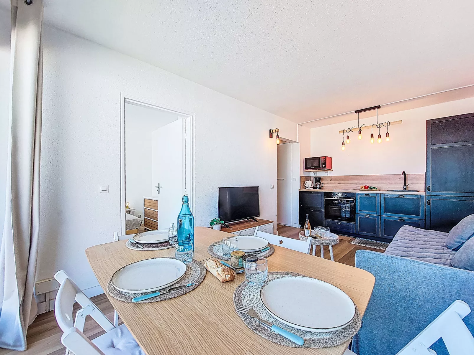 La Croisière - Binnen