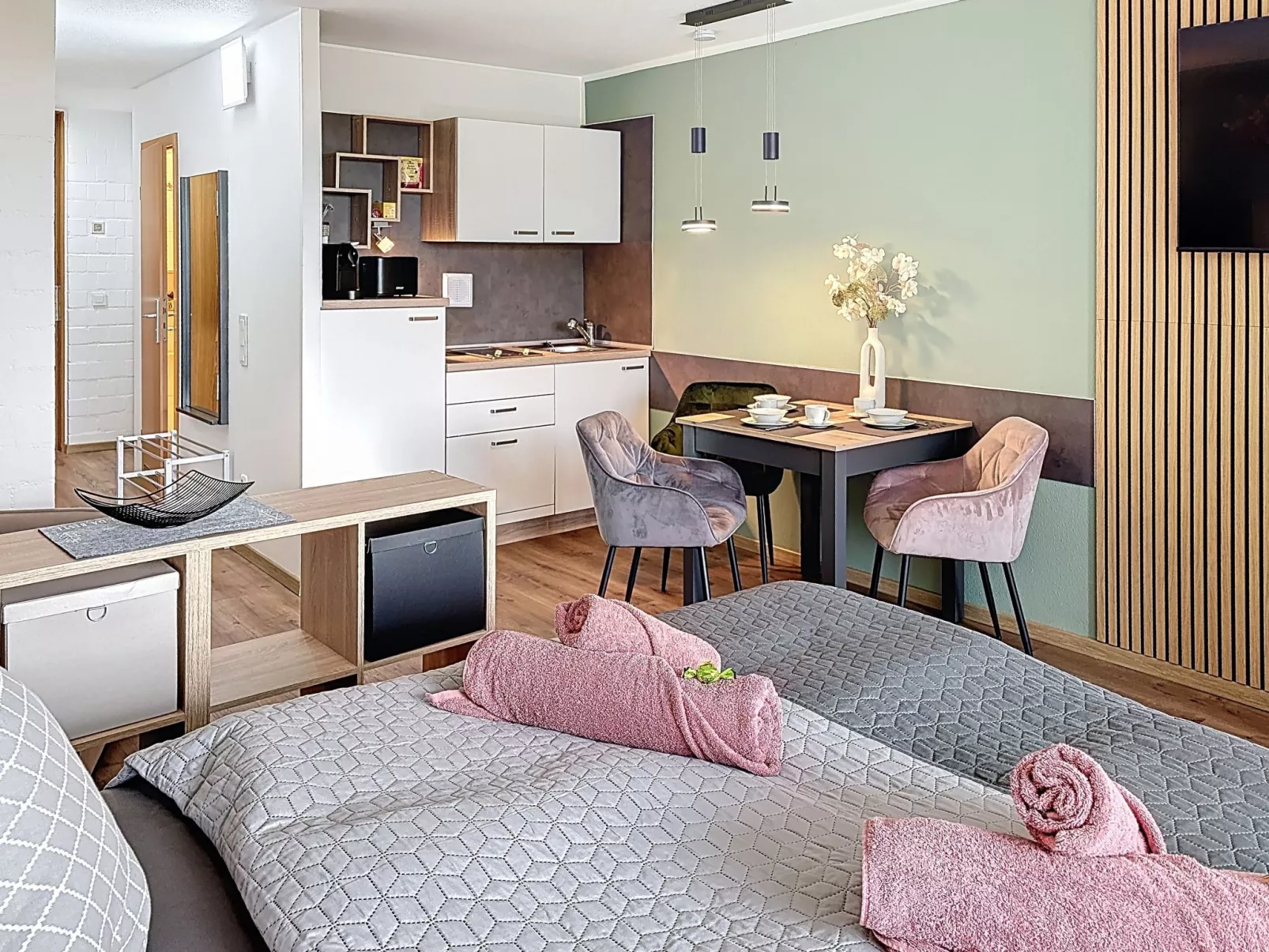 Nicole inkl. Schwimmbad und Sauna - Binnen