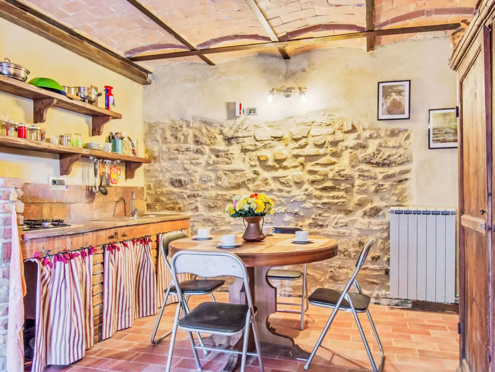 La Collina degli Ulivi - Binnen