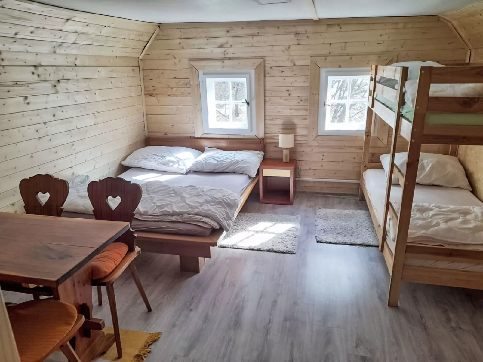 Roubenka u potoka - Binnen