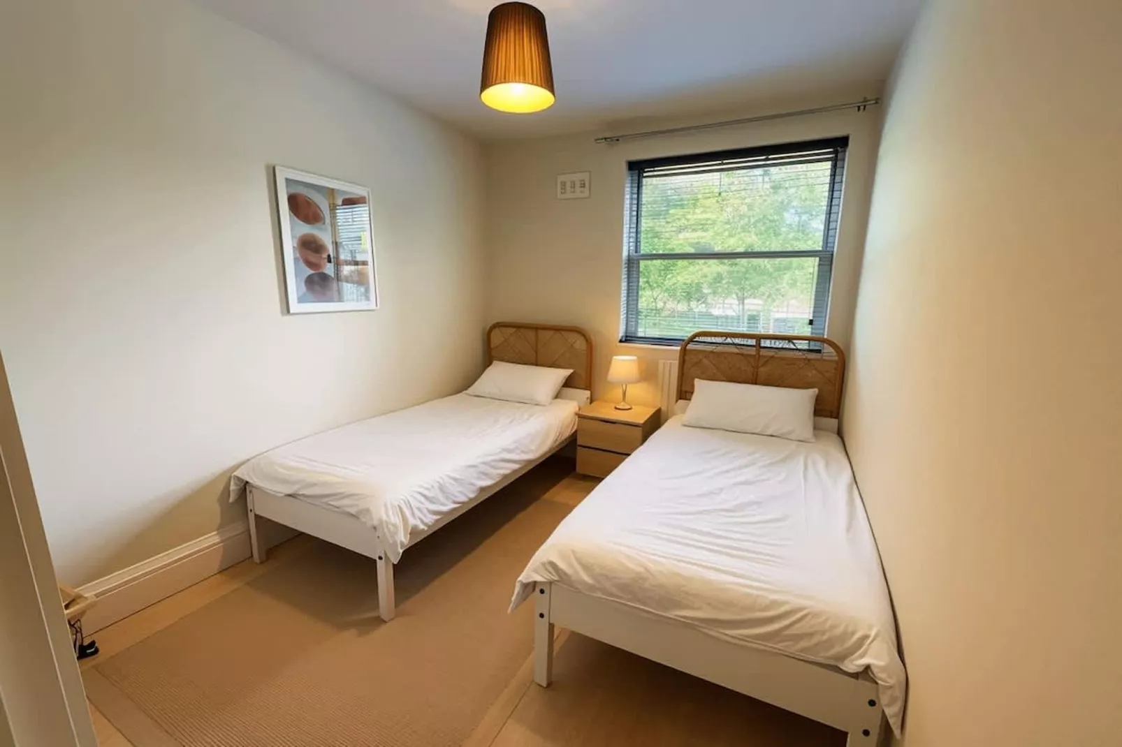 Spacious 3-Bed in Dulwich with Parking - Slaapkamer