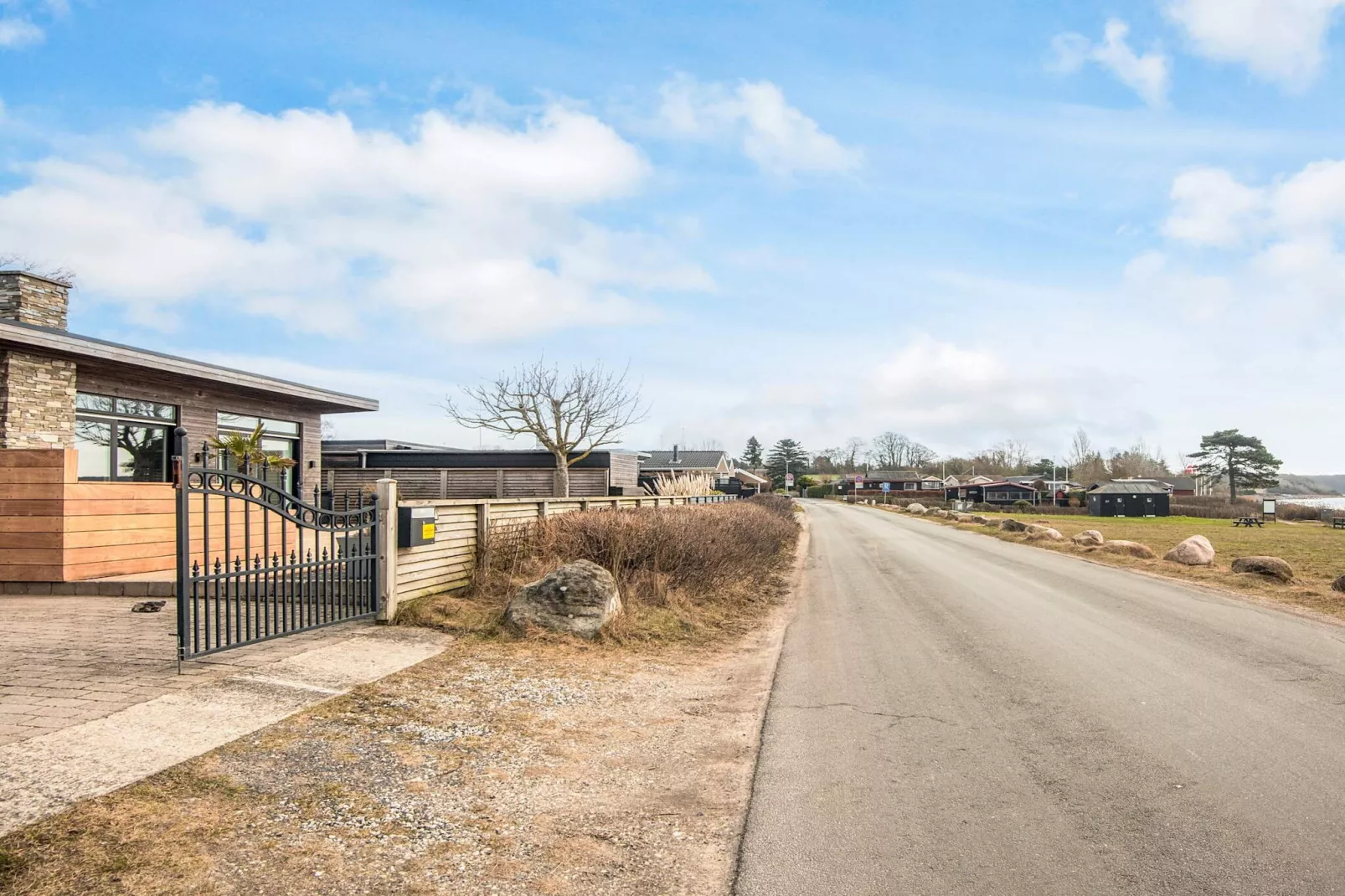 4 sterren vakantie huis in Rønde - Waterzicht